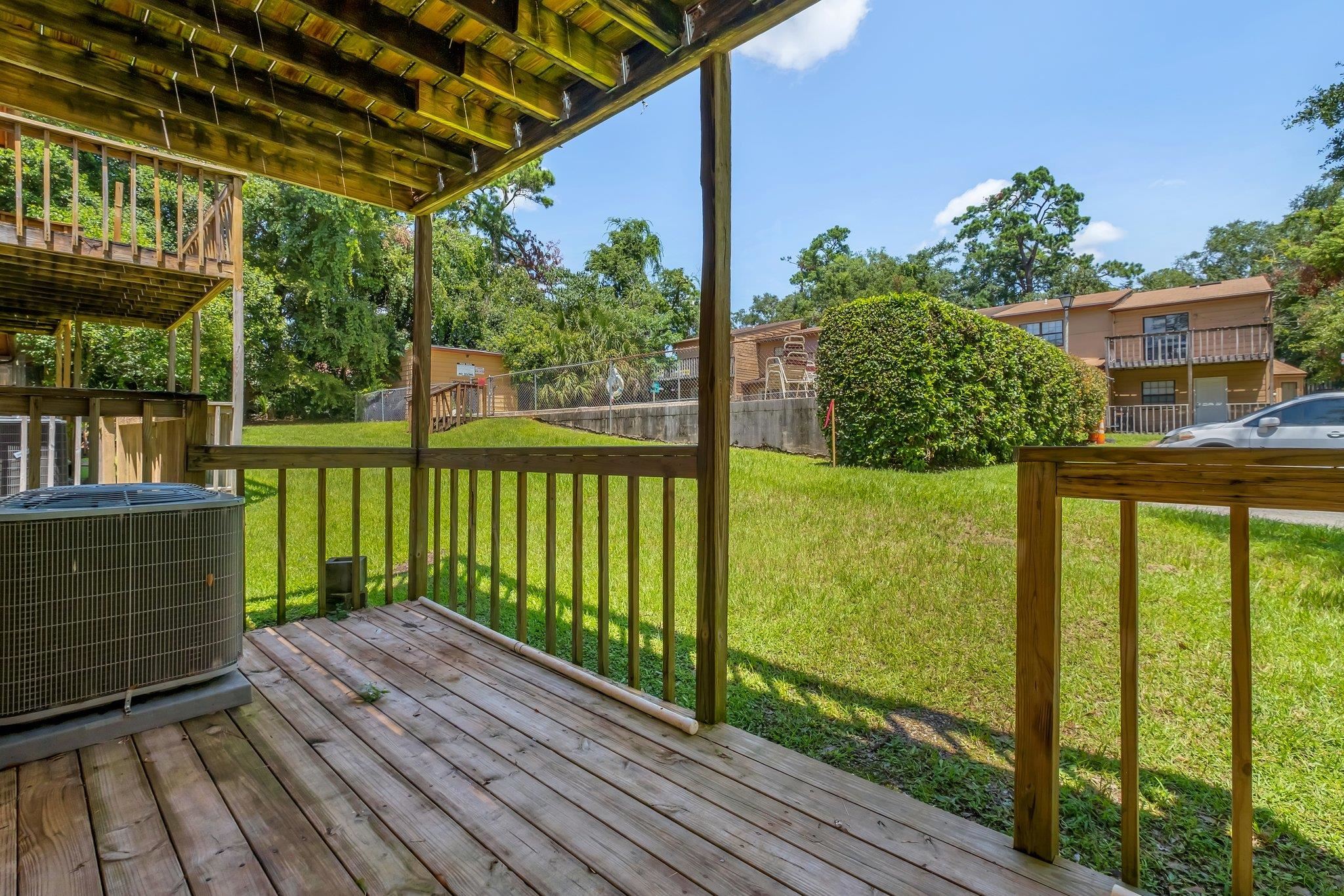 1816 Jackson Bluff Road Unit: F