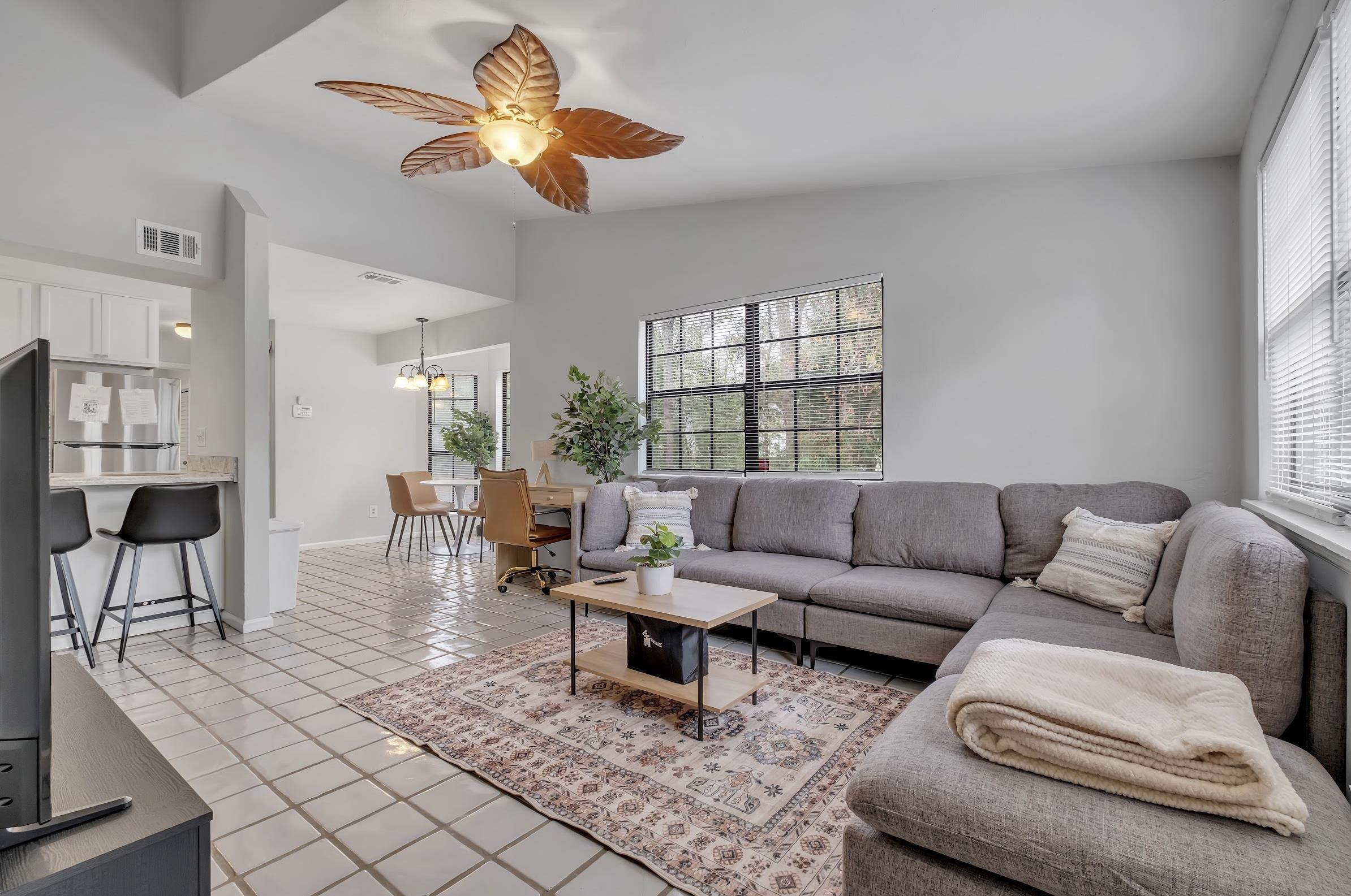 1816 Jackson Bluff Road Unit: F