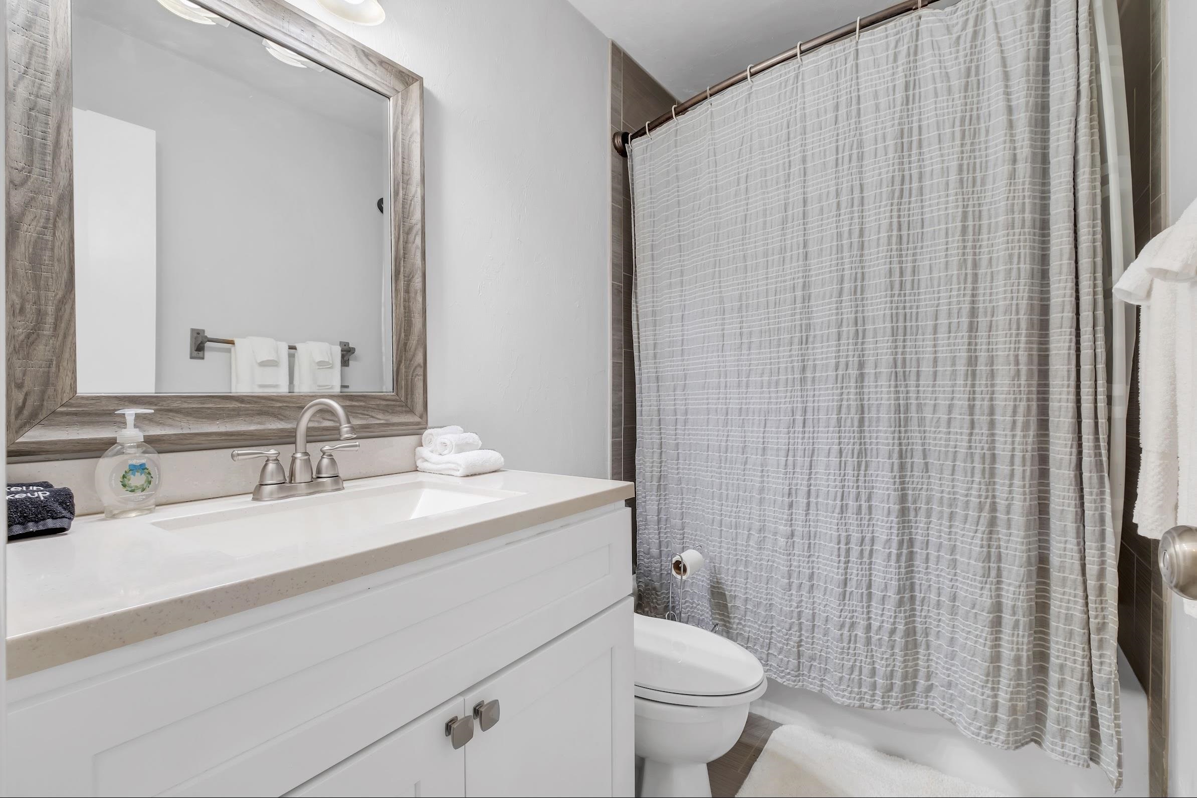 1816 Jackson Bluff Road Unit: F