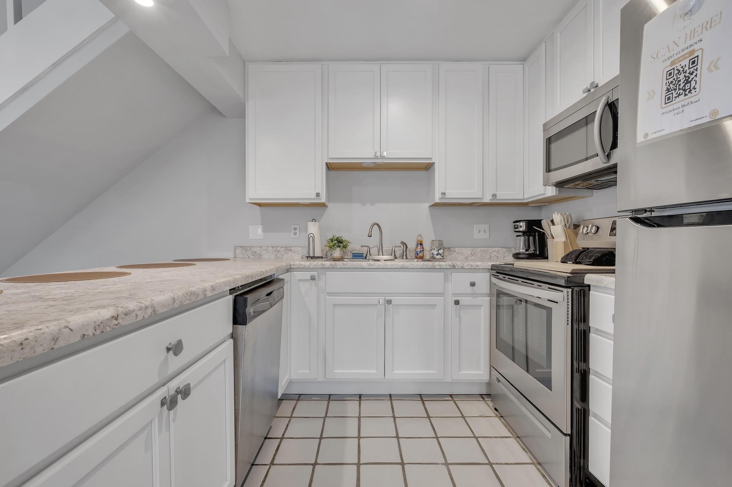 1816 Jackson Bluff Road Unit: F