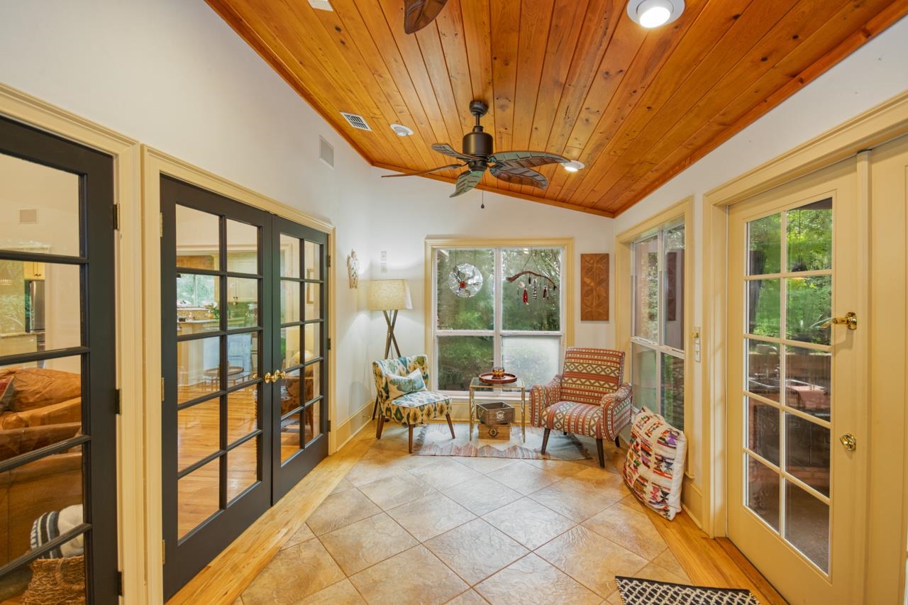 215 Thornberg Drive