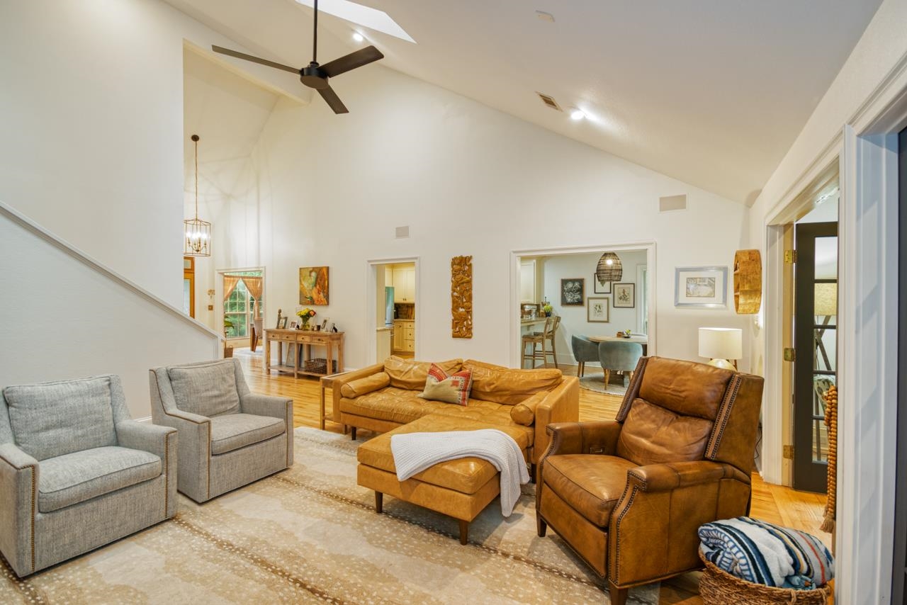 215 Thornberg Drive