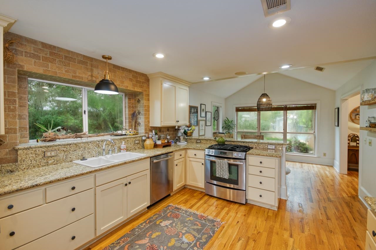215 Thornberg Drive