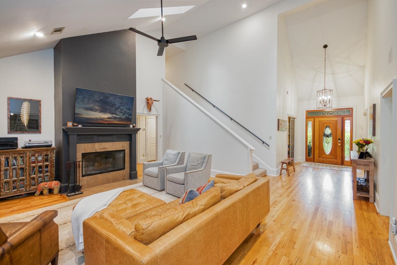 215 Thornberg Drive