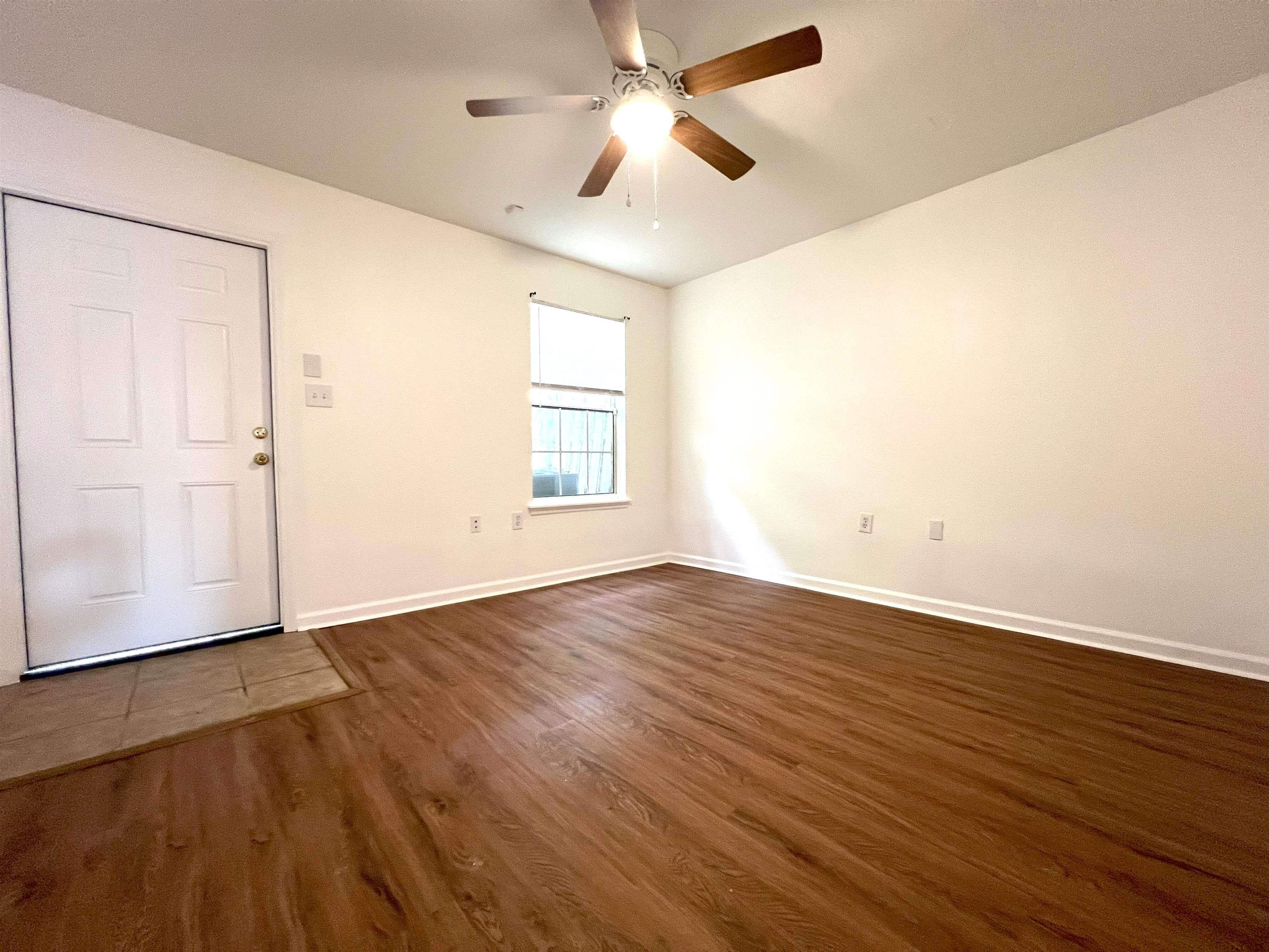 2738 W Tharpe Street Unit: 902