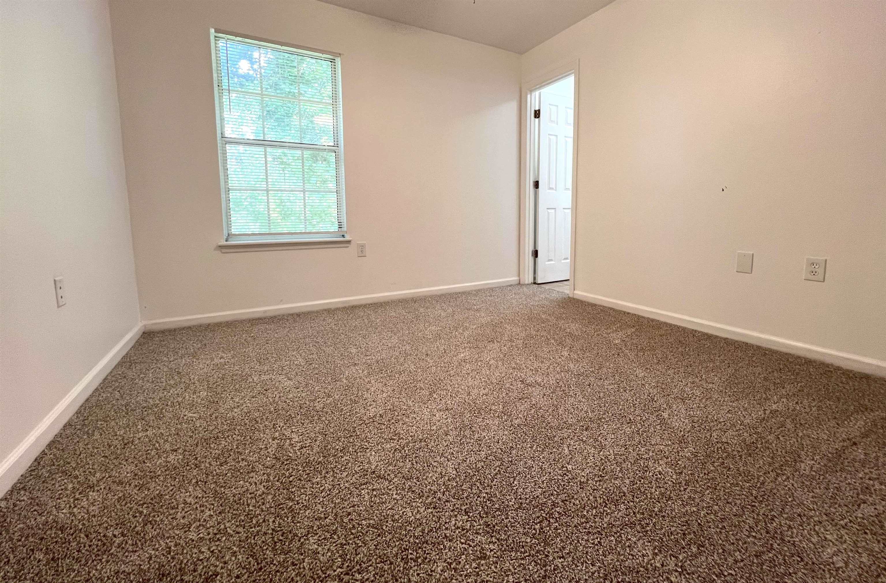 2738 W Tharpe Street Unit: 902