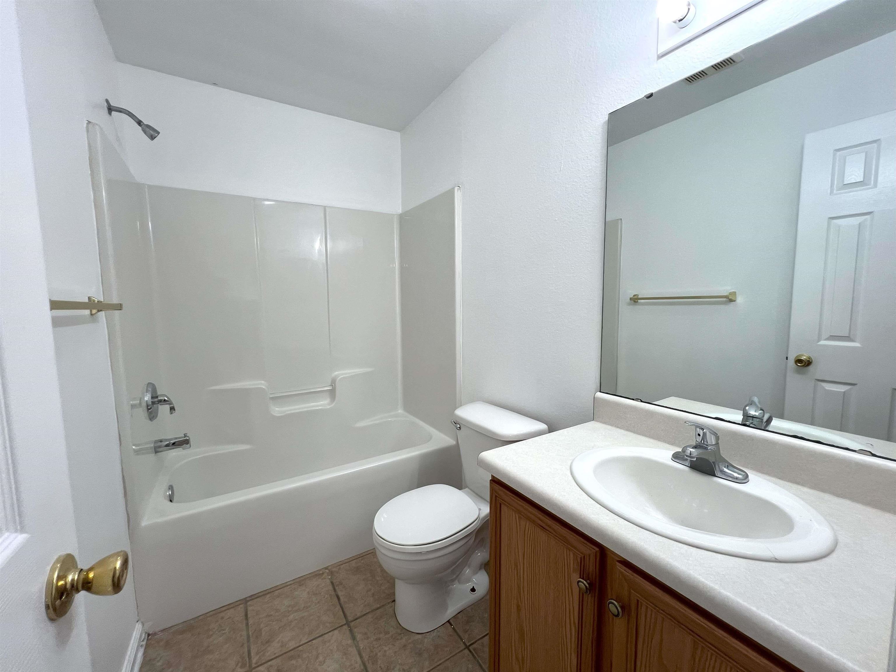 2738 W Tharpe Street Unit: 902