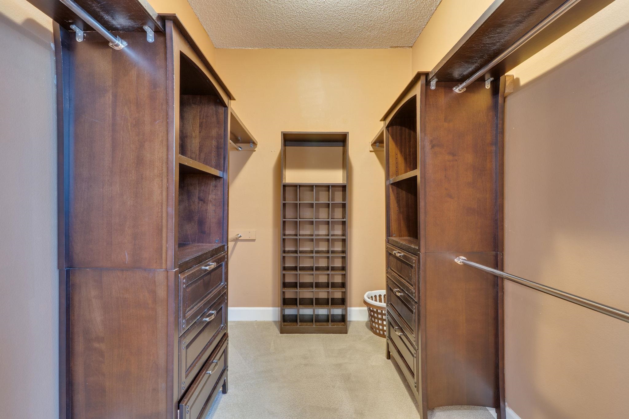 6108 Ox Bottom Manor Drive