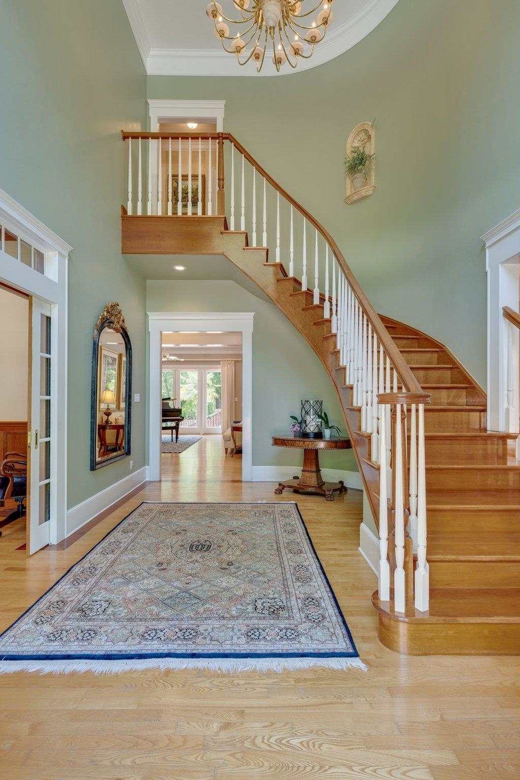 283 E Rosehill Drive