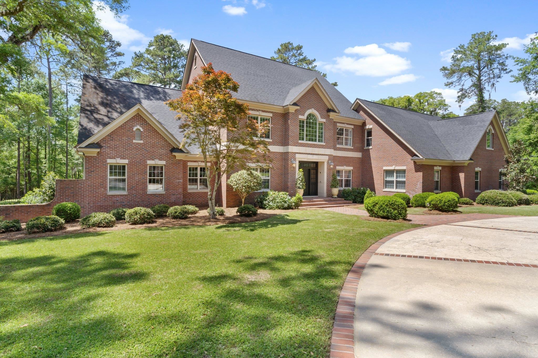 283 E Rosehill Drive