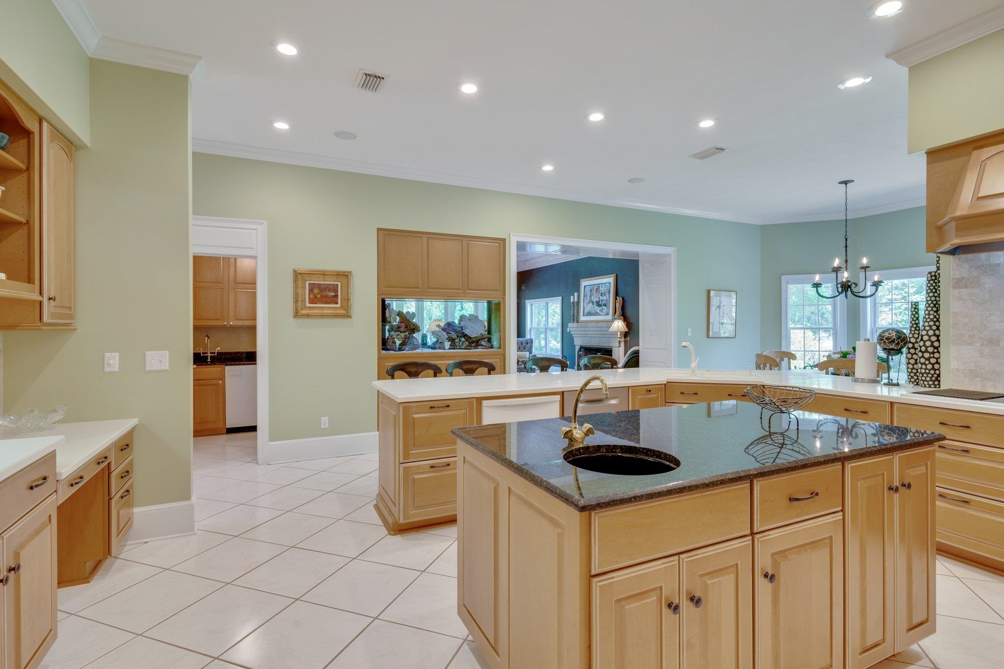 283 E Rosehill Drive