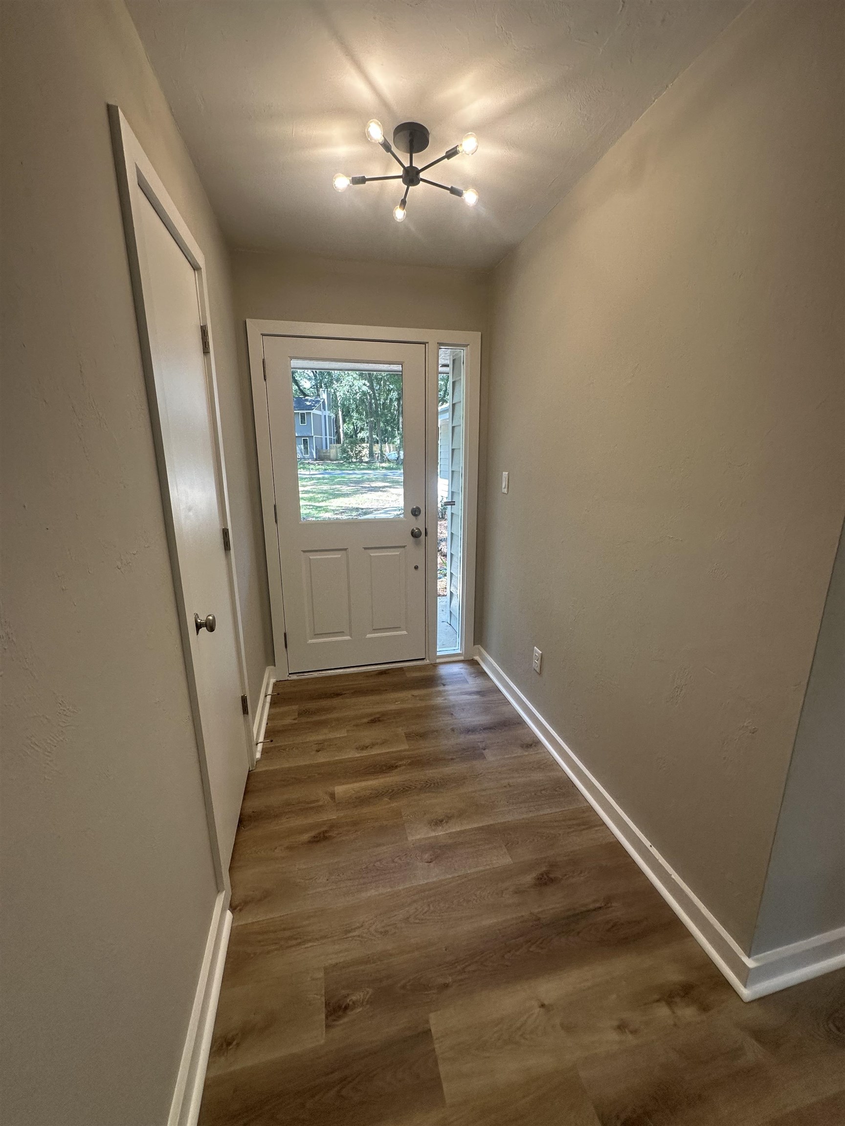 3016 Giles Place