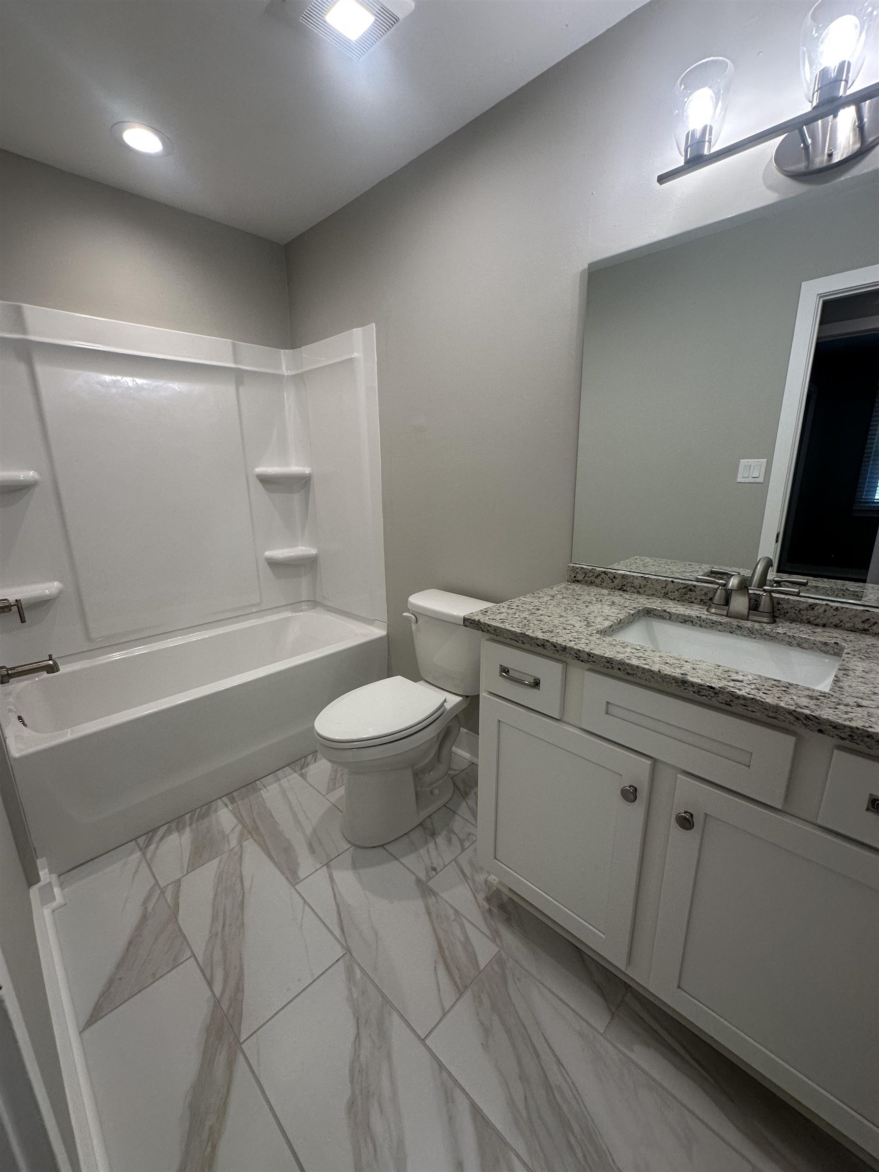 3016 Giles Place