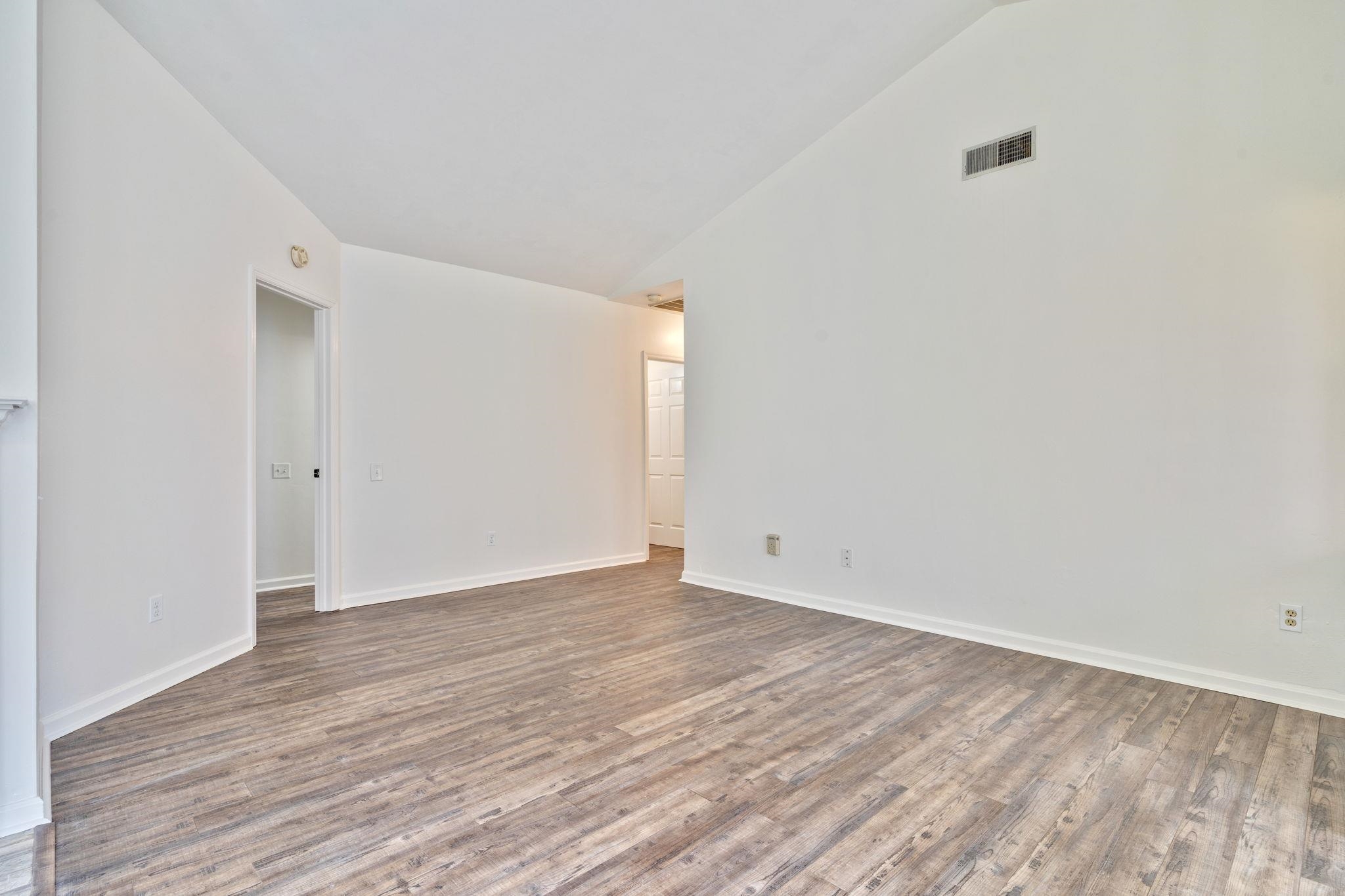 2660 Yarmouth Lane