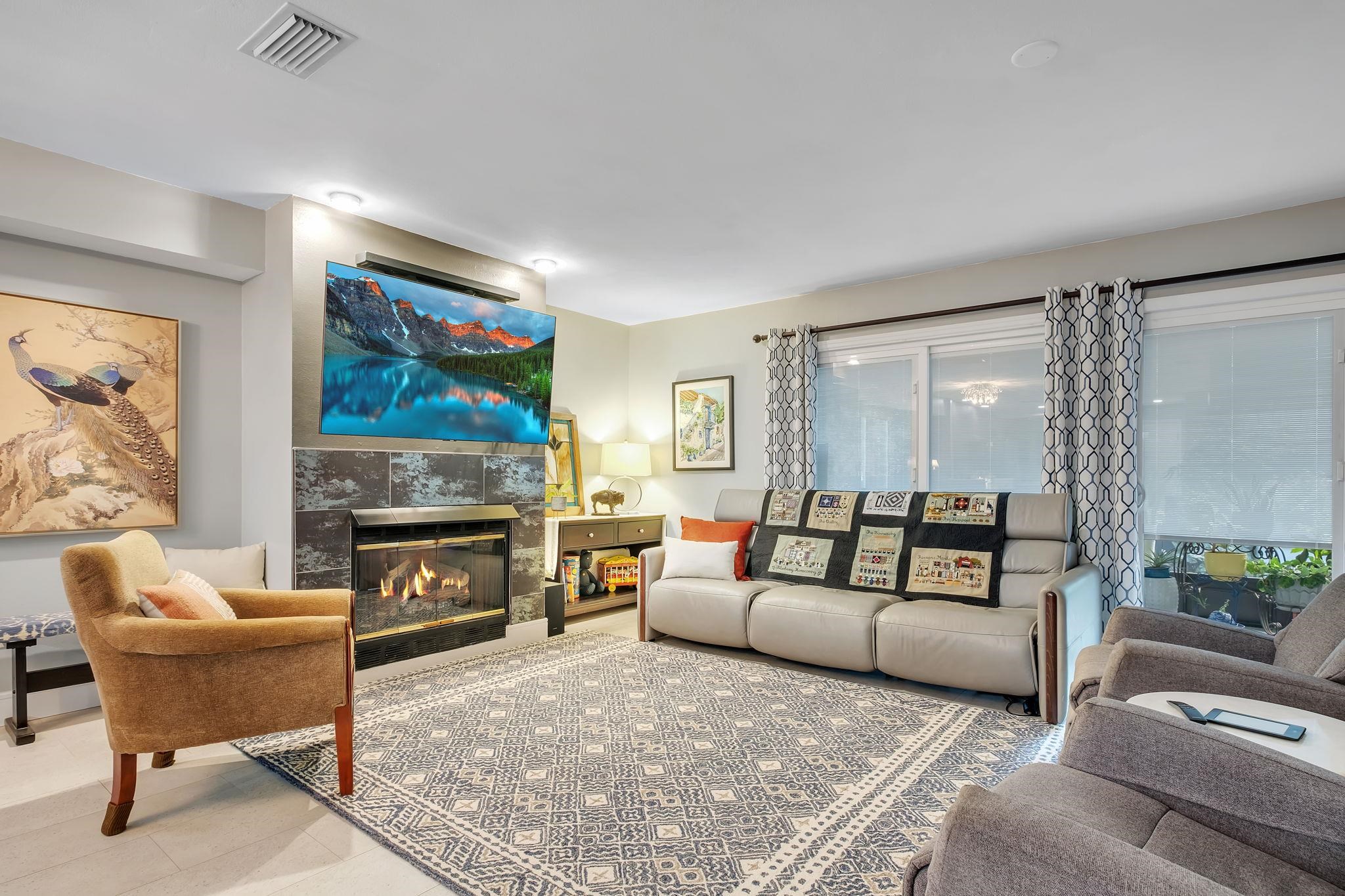 1803 Atlantis Place