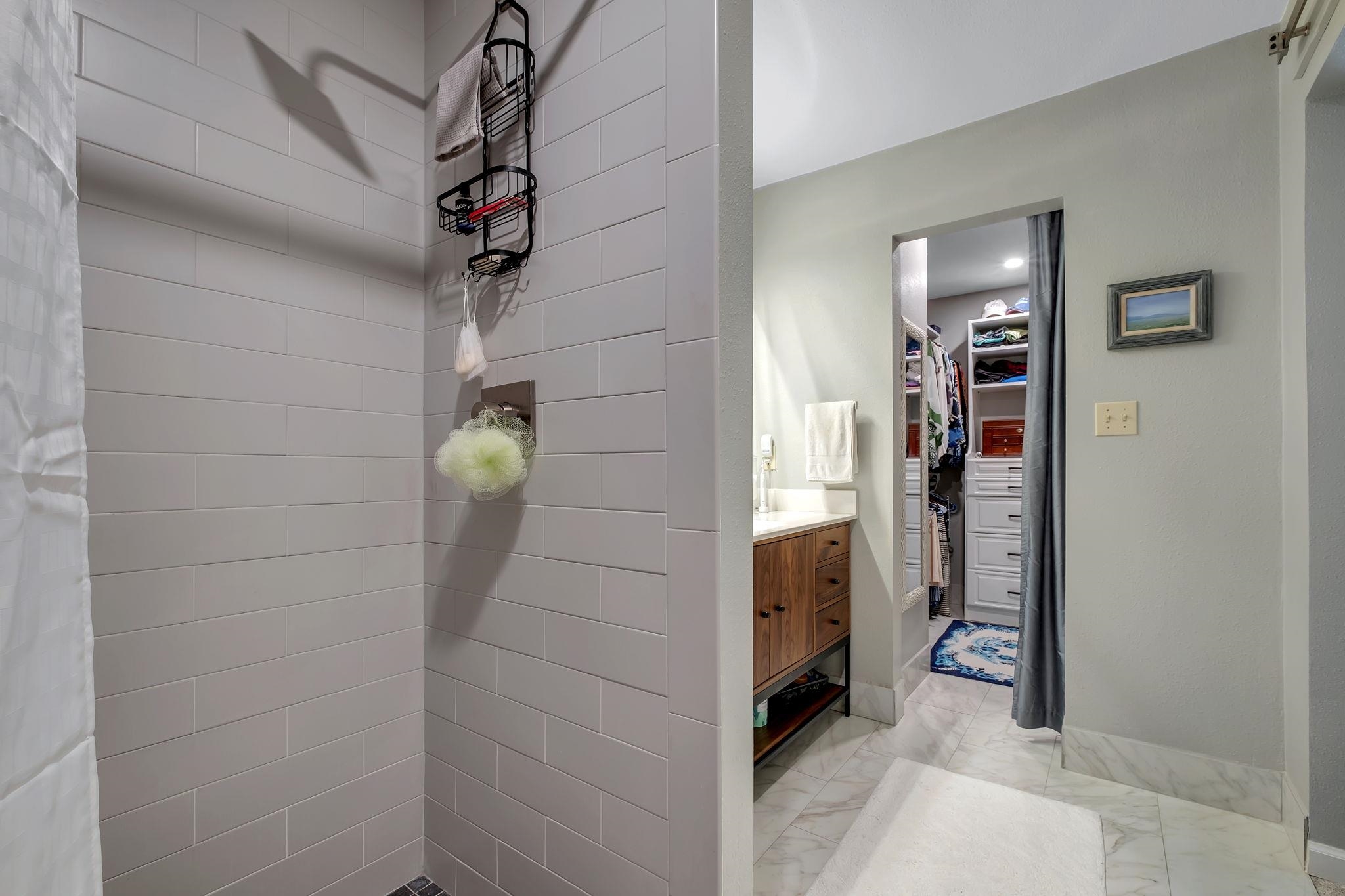 1803 Atlantis Place