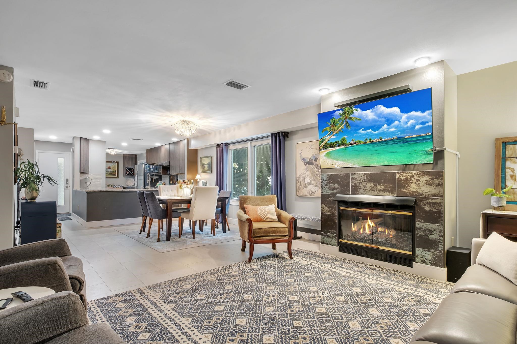 1803 Atlantis Place