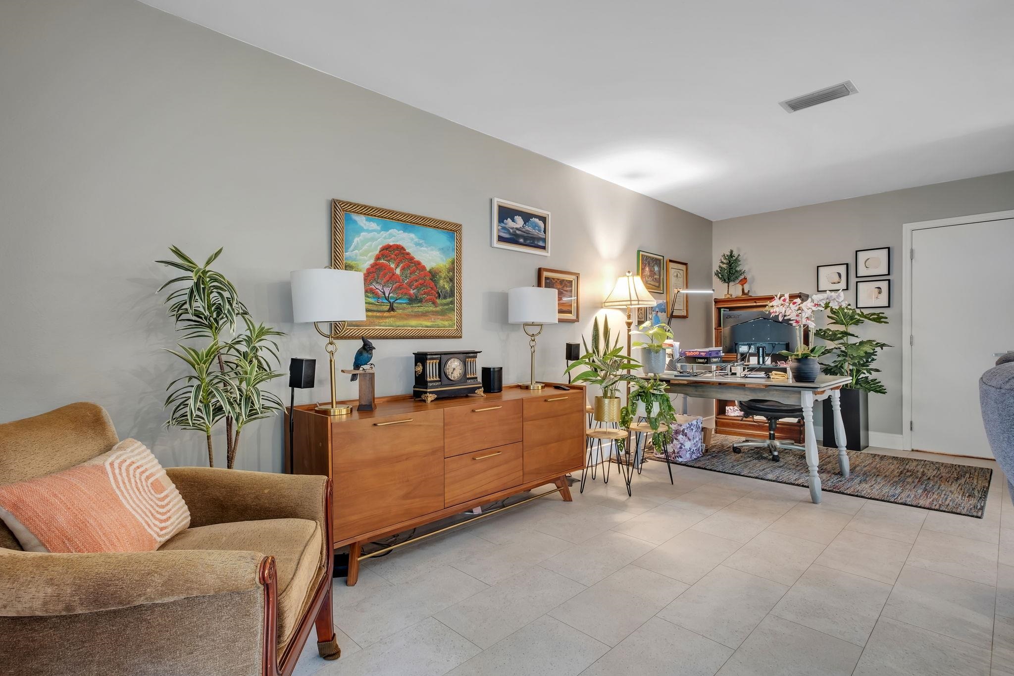 1803 Atlantis Place