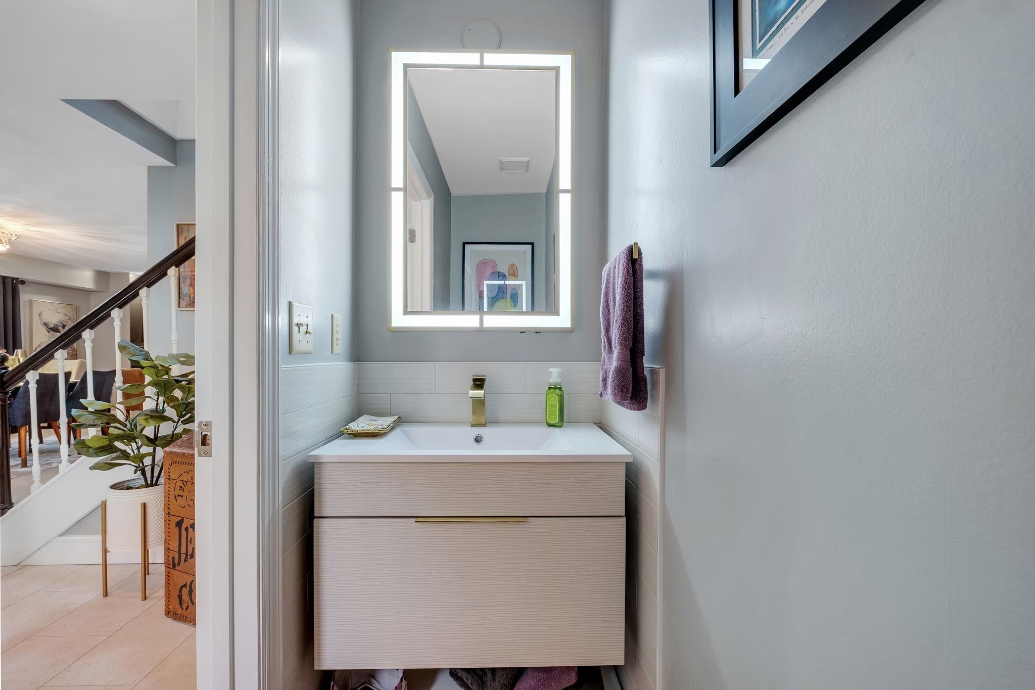 1803 Atlantis Place