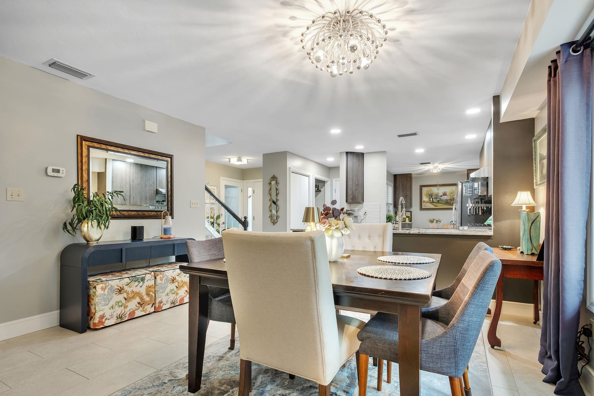 1803 Atlantis Place