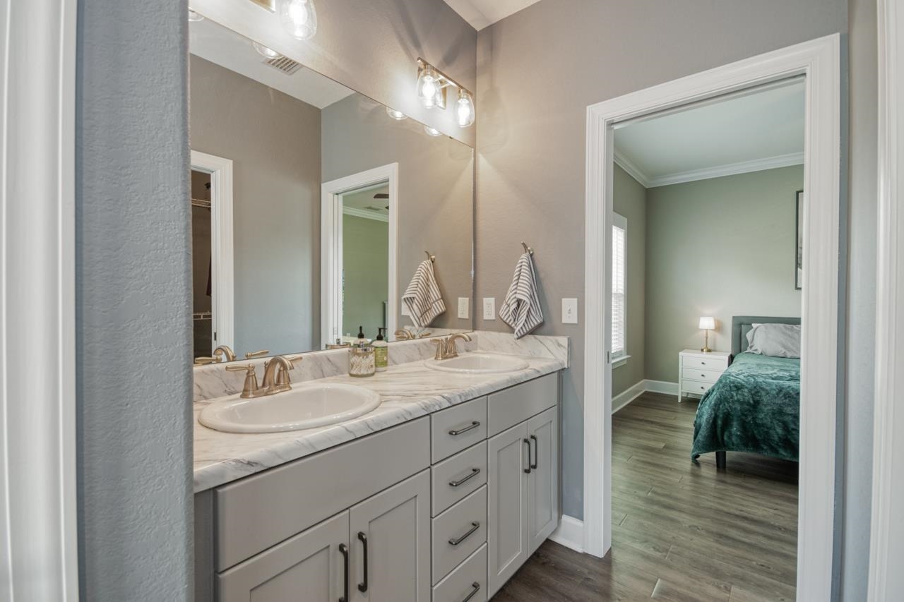 2282 Hunters Moon Trail