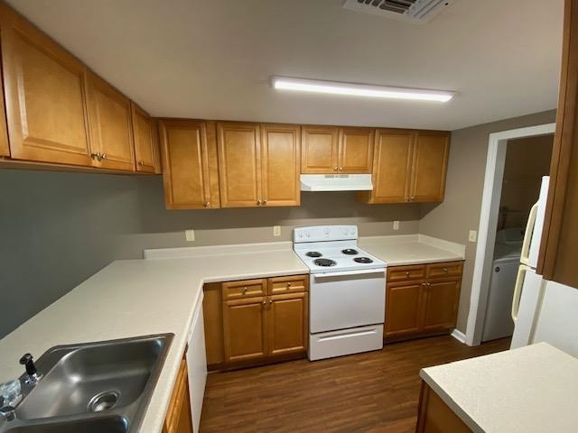5453 Sombra Del Lago Unit: B