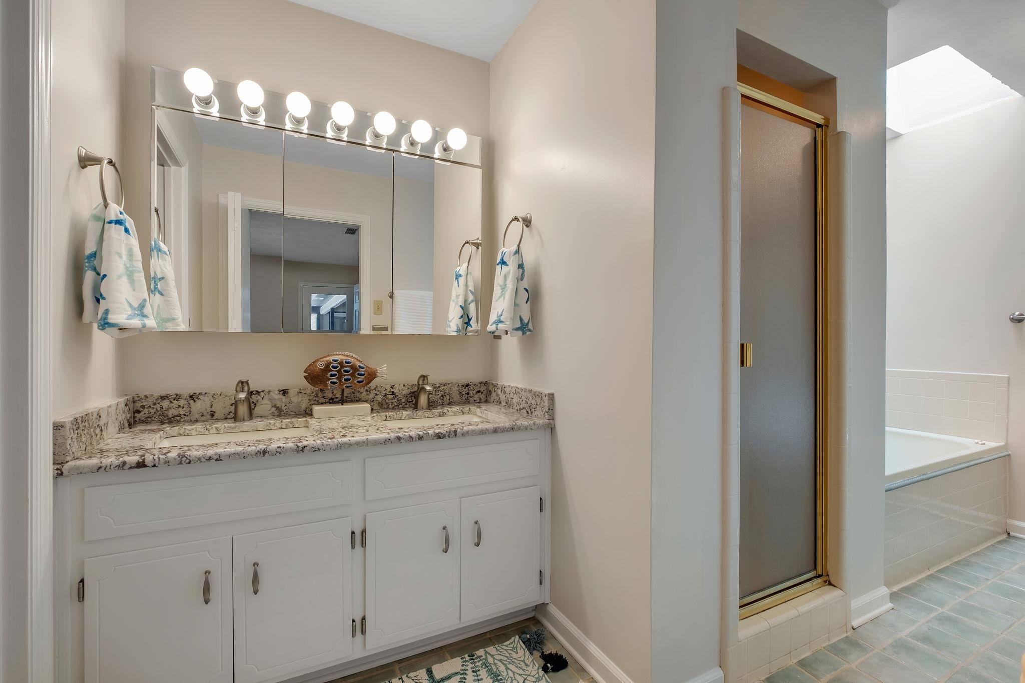 3211 Horseshoe Trail