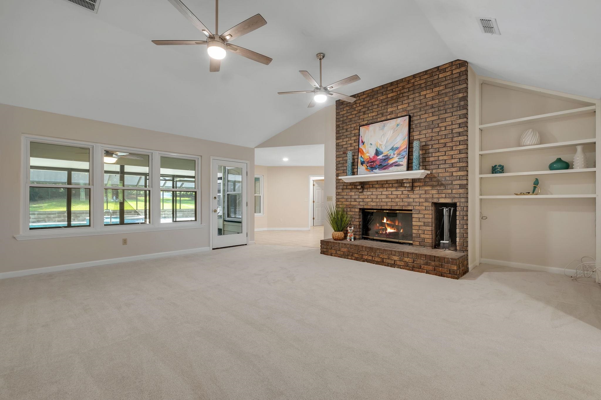 3211 Horseshoe Trail