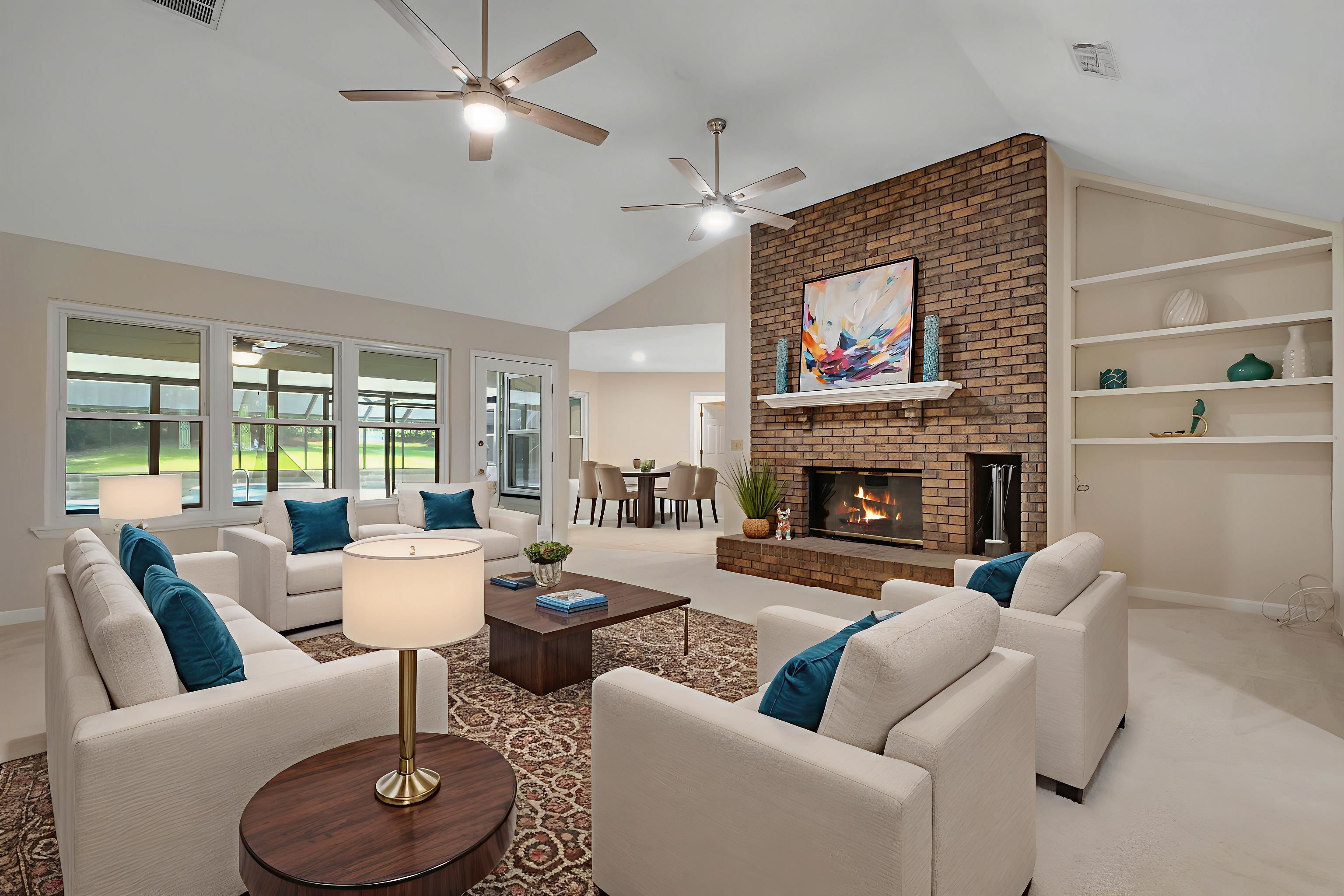 3211 Horseshoe Trail