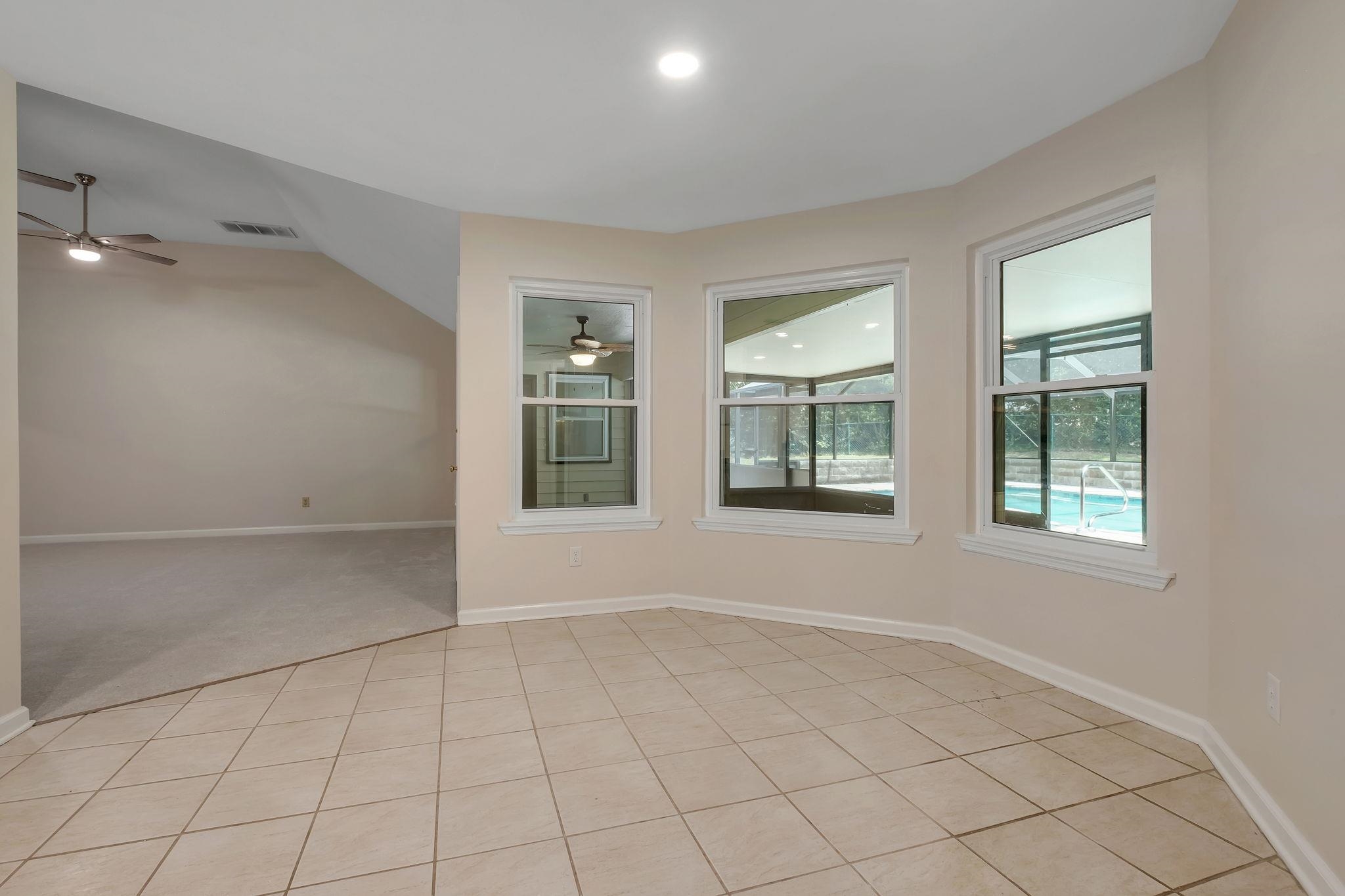 3211 Horseshoe Trail