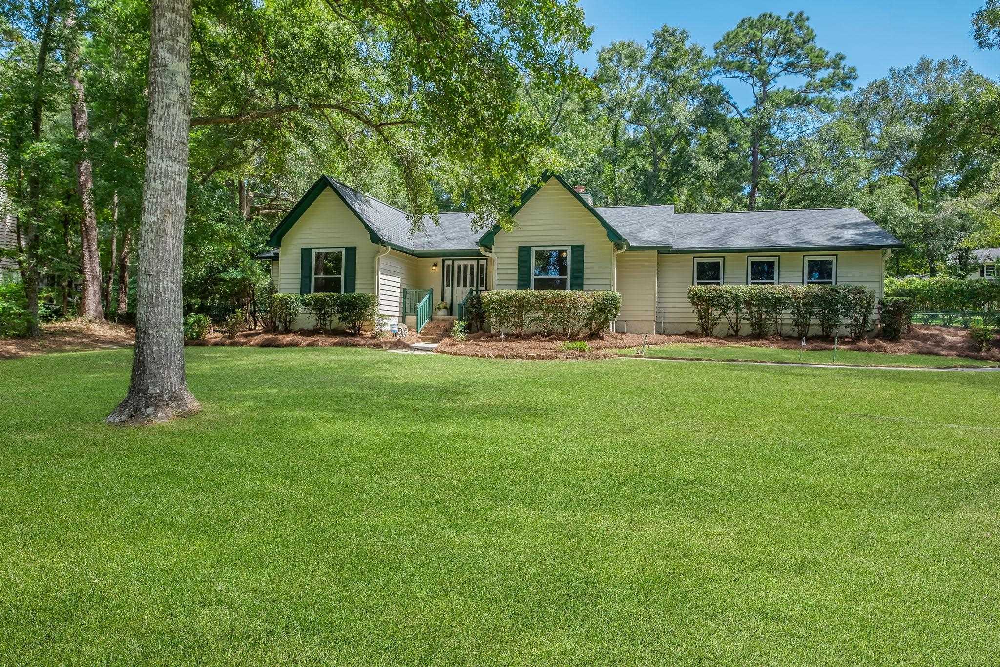 3211 Horseshoe Trail