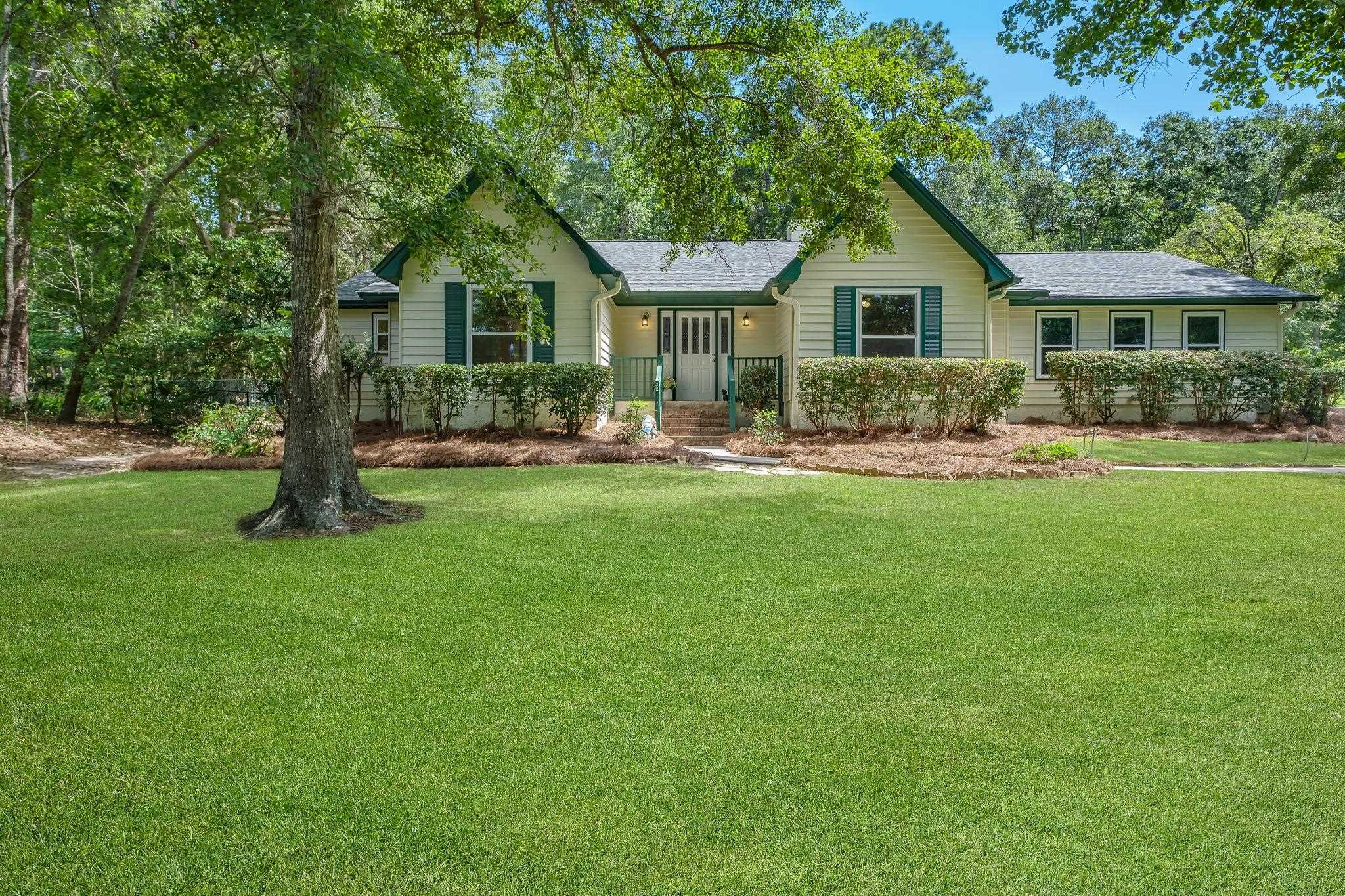 3211 Horseshoe Trail