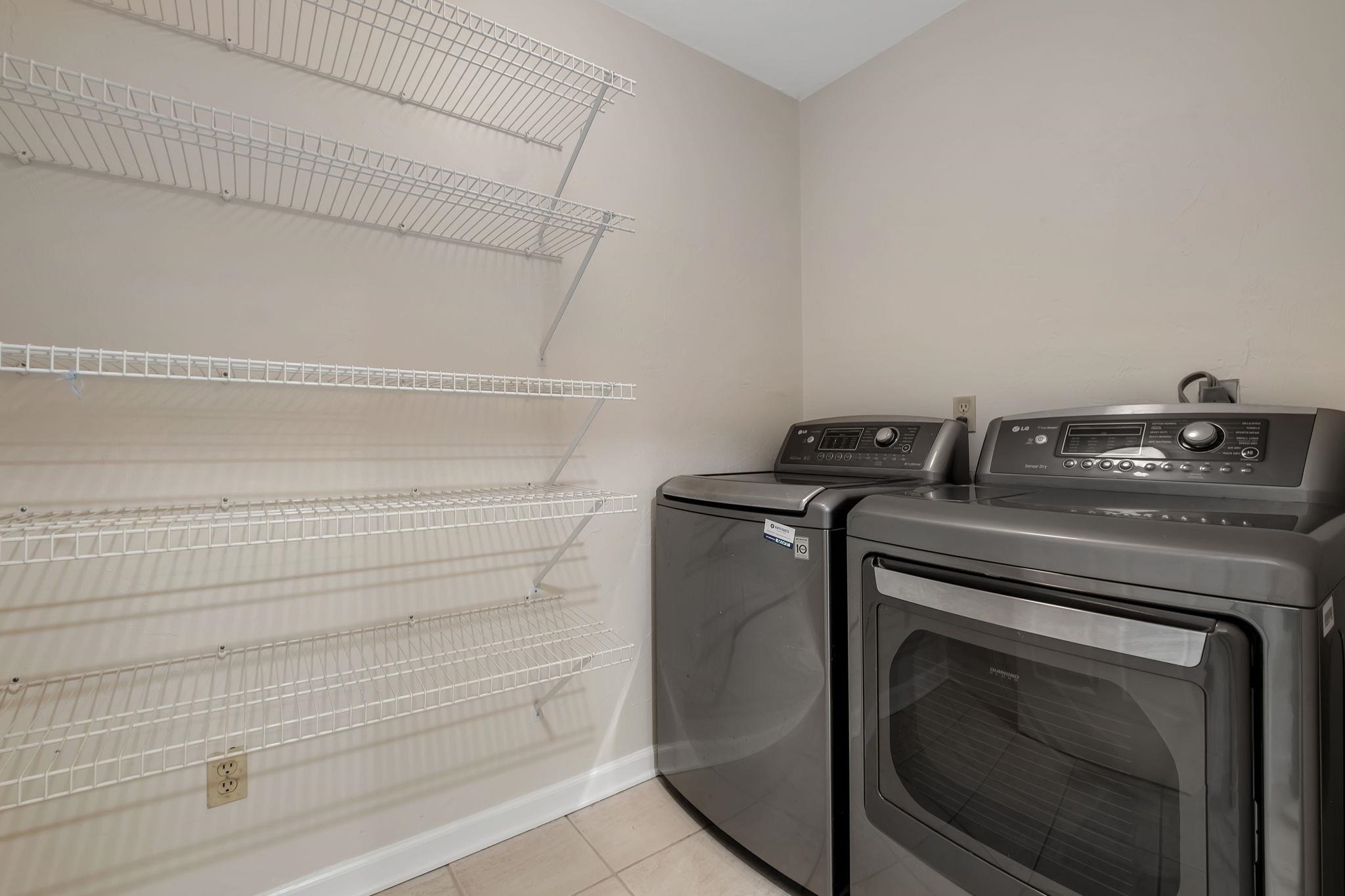 3211 Horseshoe Trail