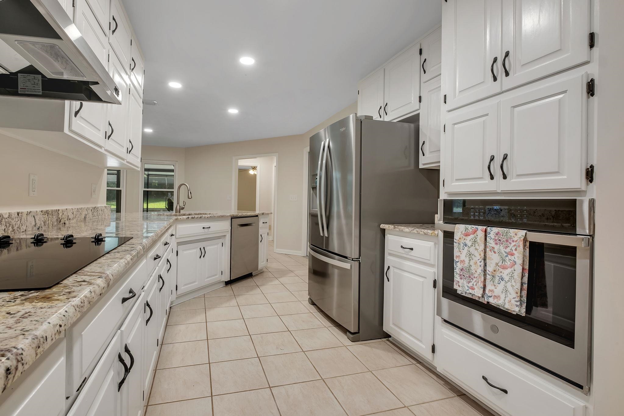 3211 Horseshoe Trail