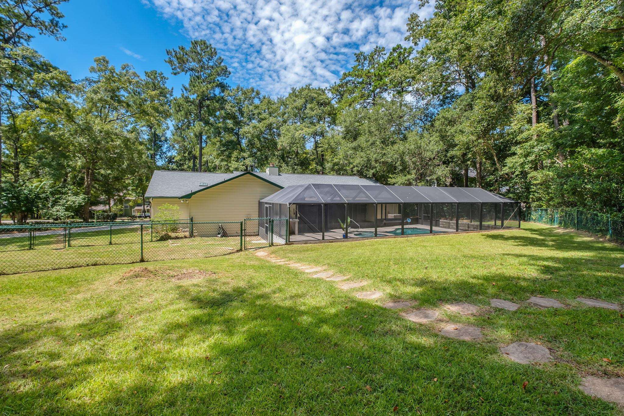 3211 Horseshoe Trail