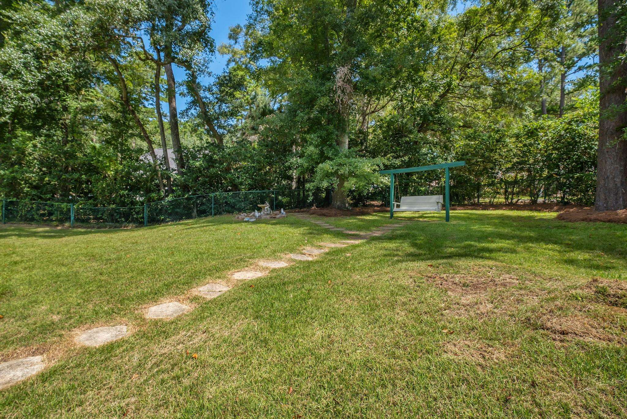 3211 Horseshoe Trail
