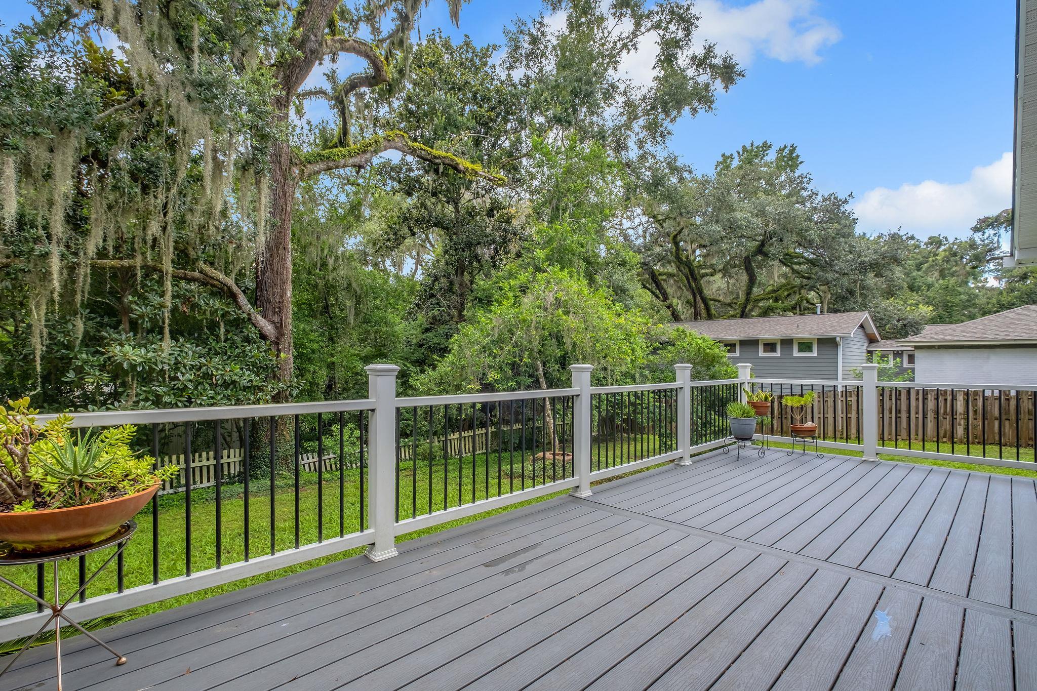 1046 Holland Drive