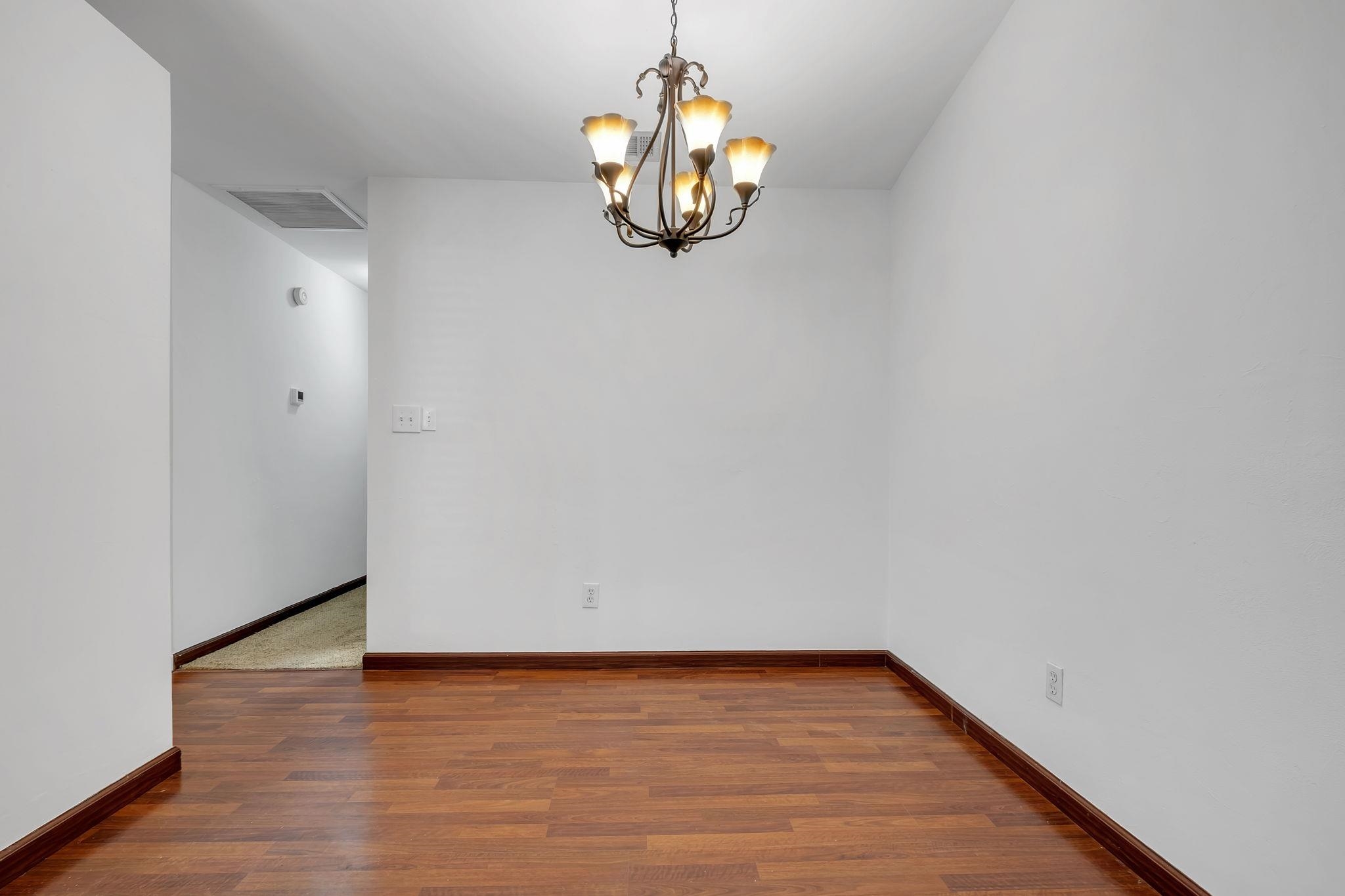 142 W Whetherbine Way