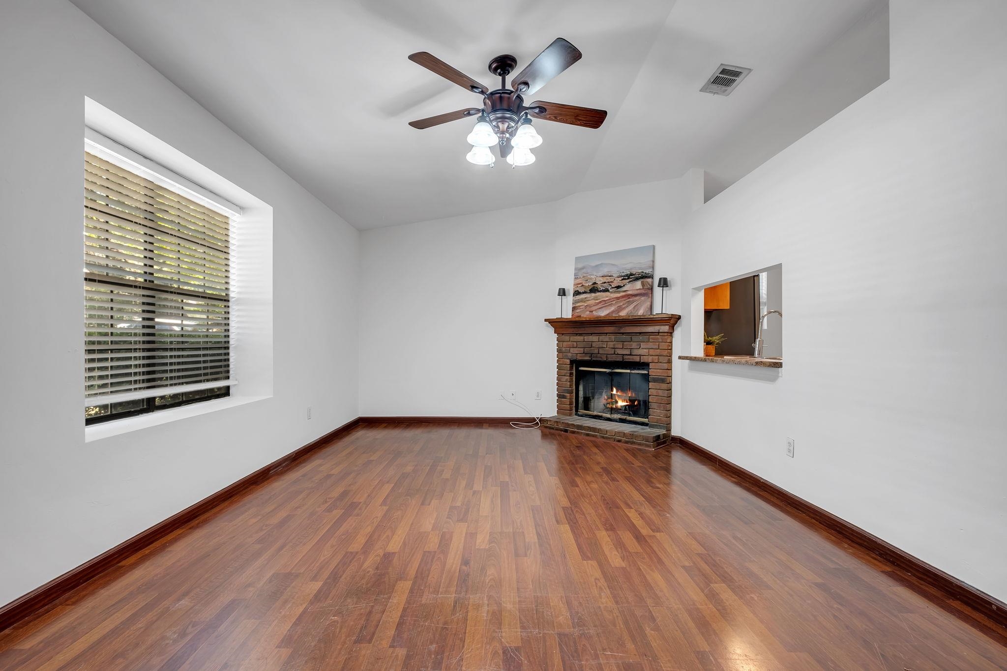 142 W Whetherbine Way