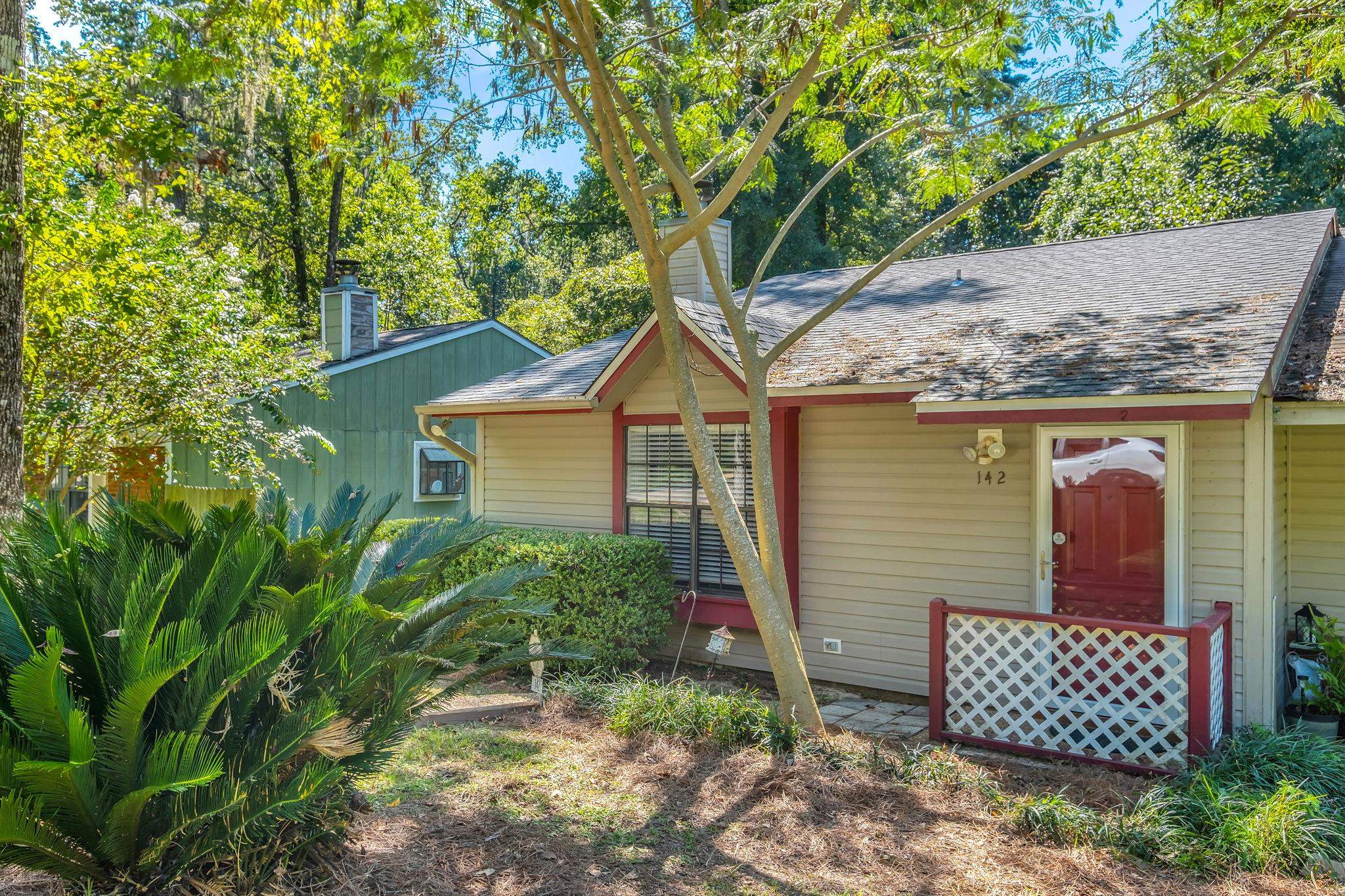 142 W Whetherbine Way