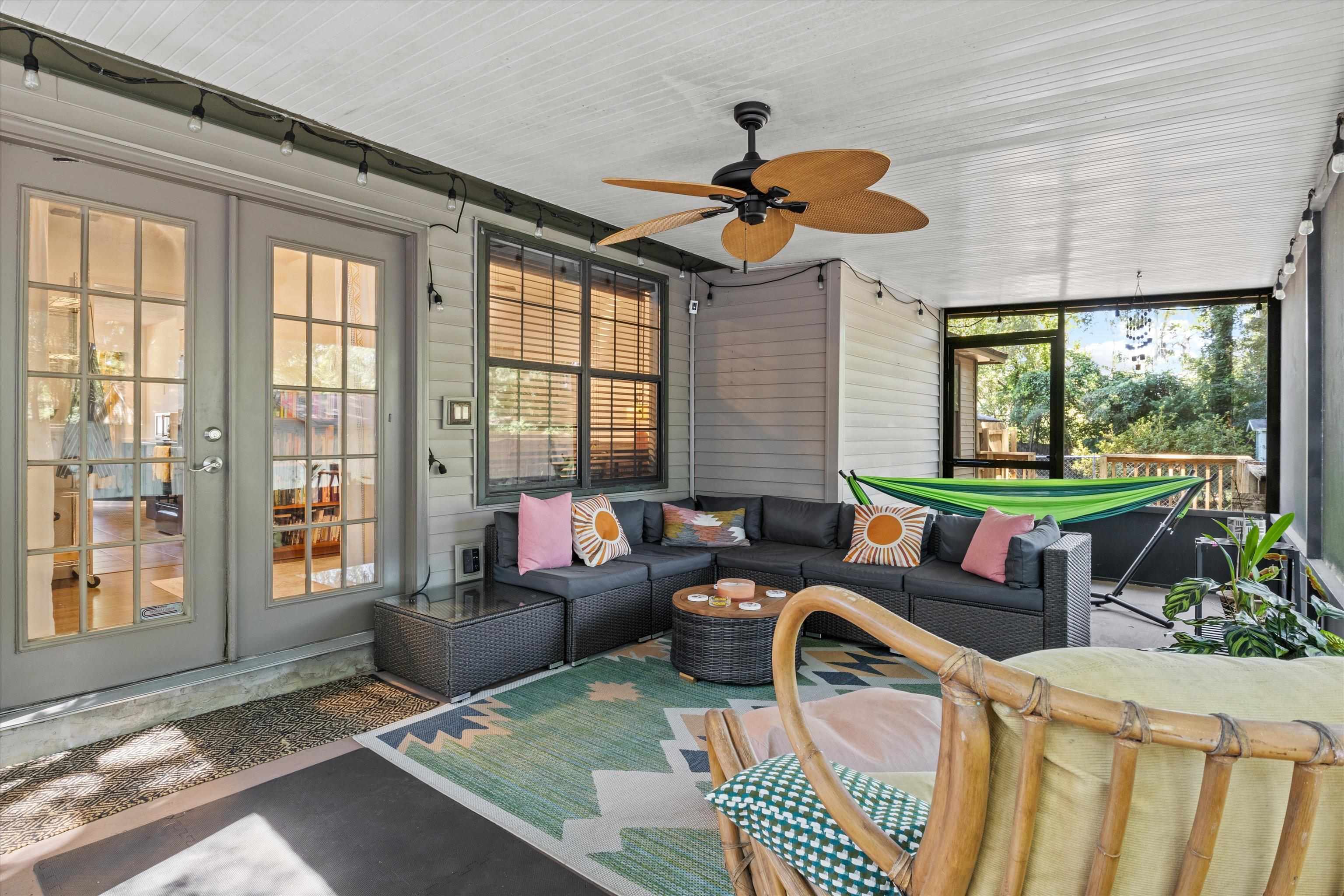 2998 N Settler's Boulevard