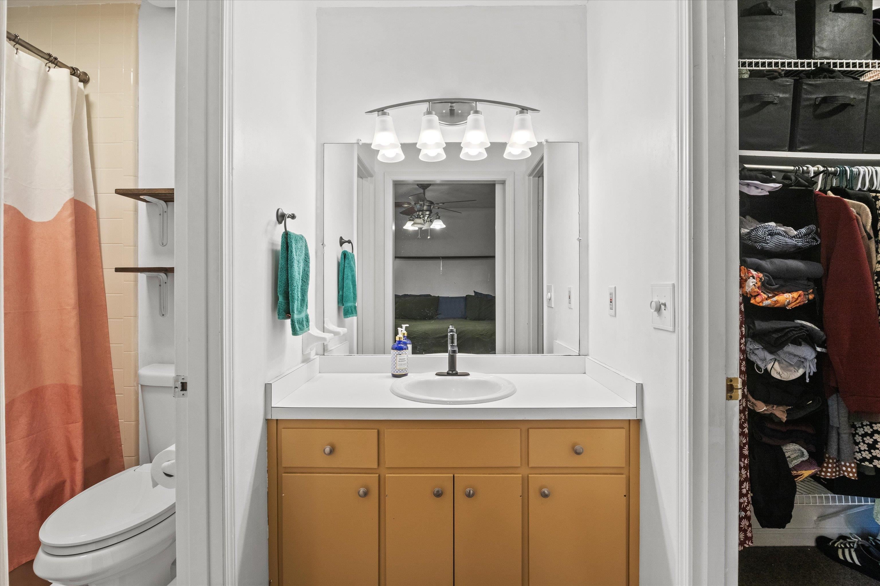 2998 N Settler's Boulevard