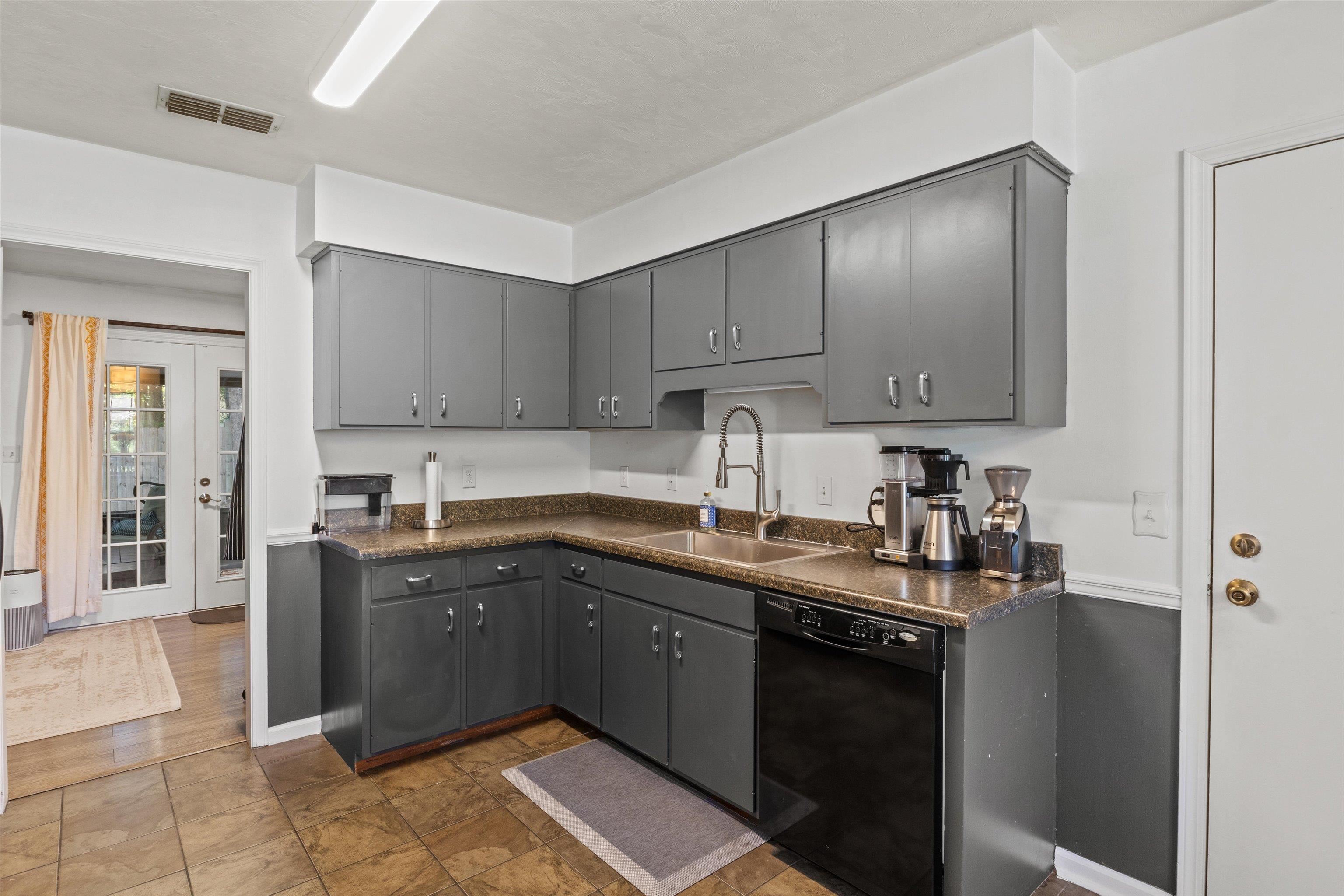 2998 N Settler's Boulevard