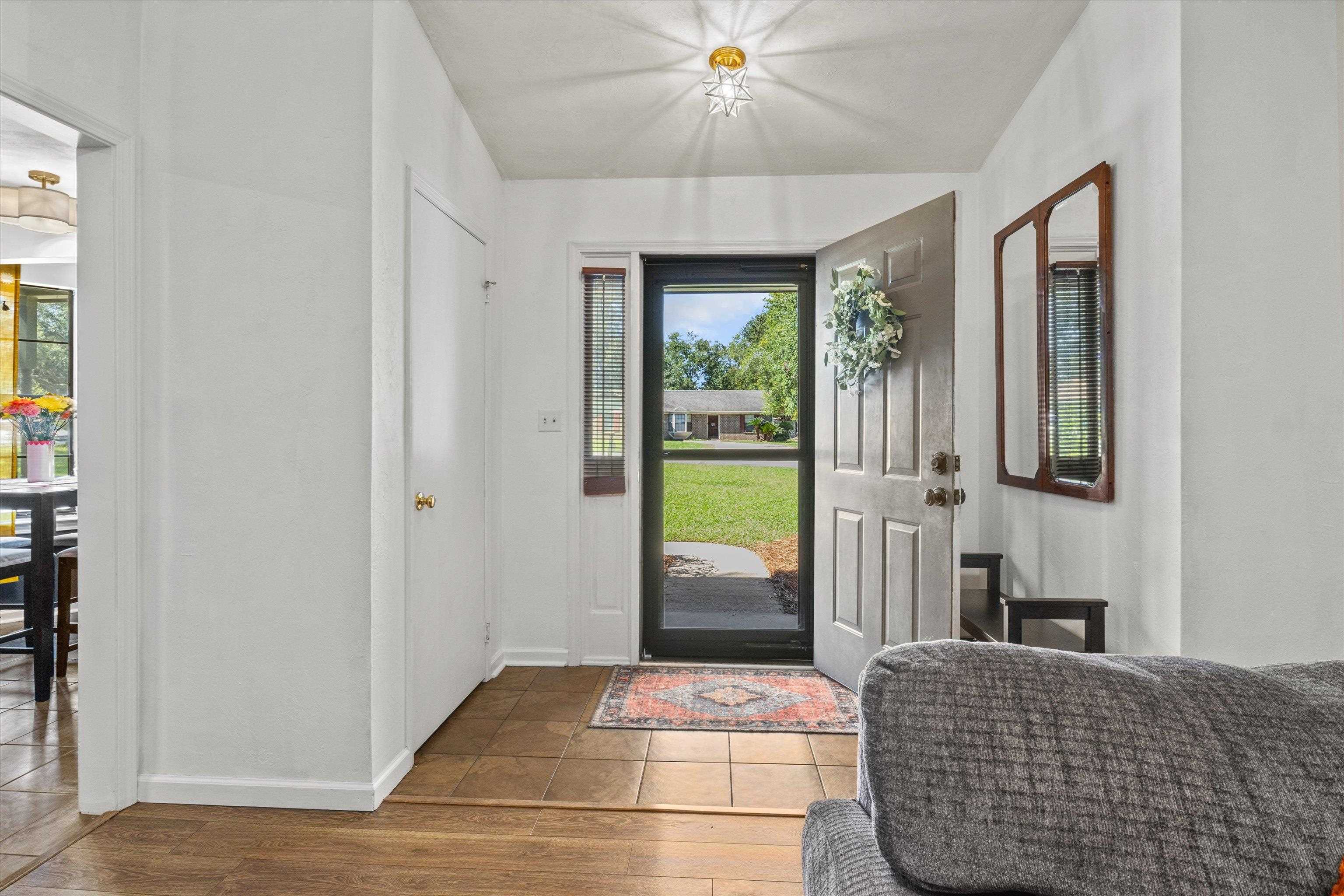 2998 N Settler's Boulevard