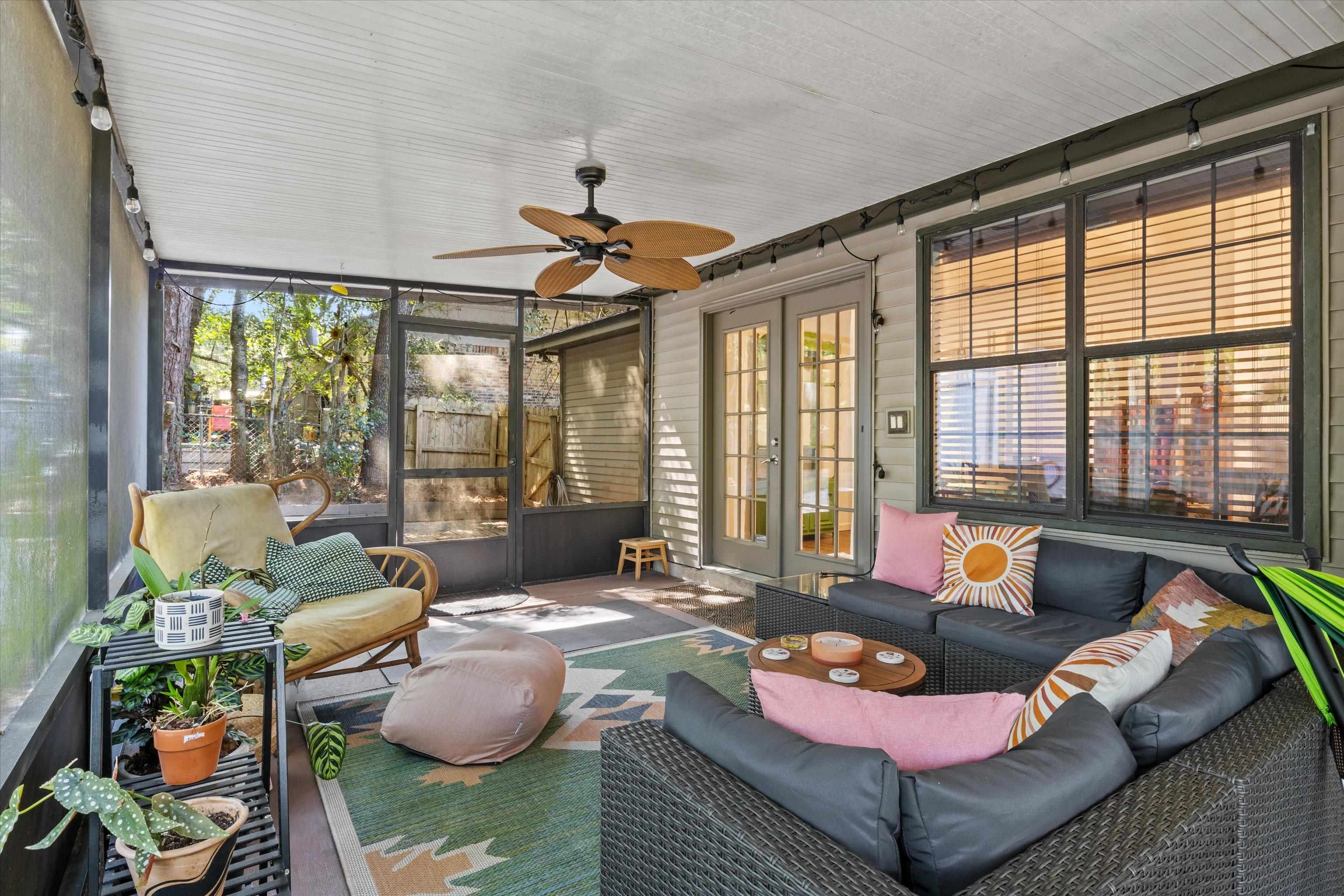 2998 N Settler's Boulevard