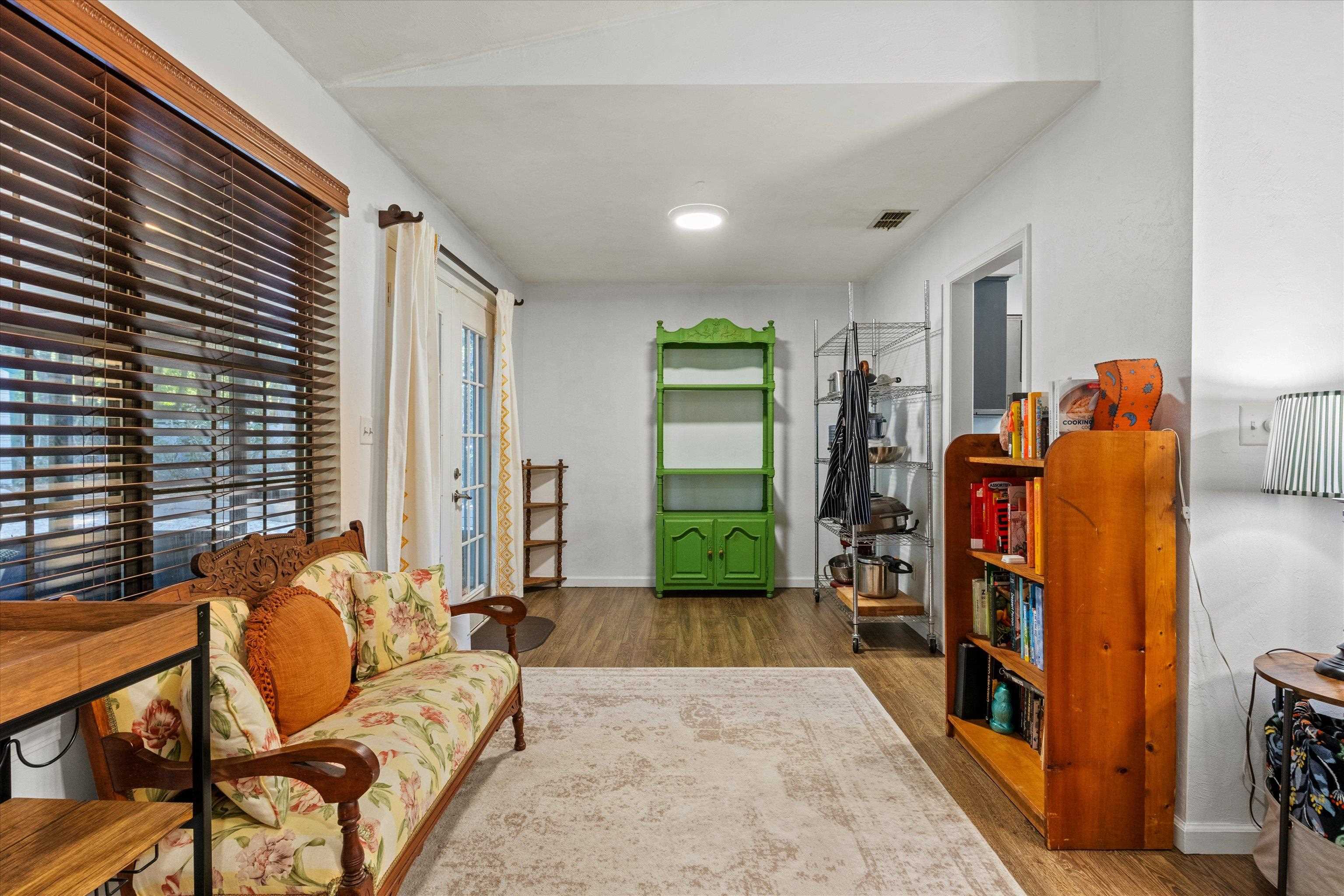 2998 N Settler's Boulevard