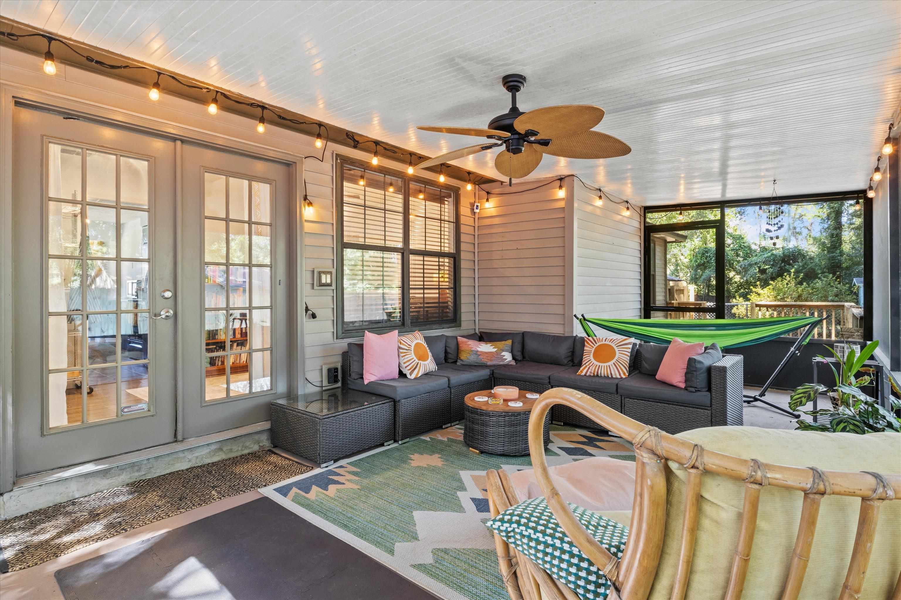 2998 N Settler's Boulevard