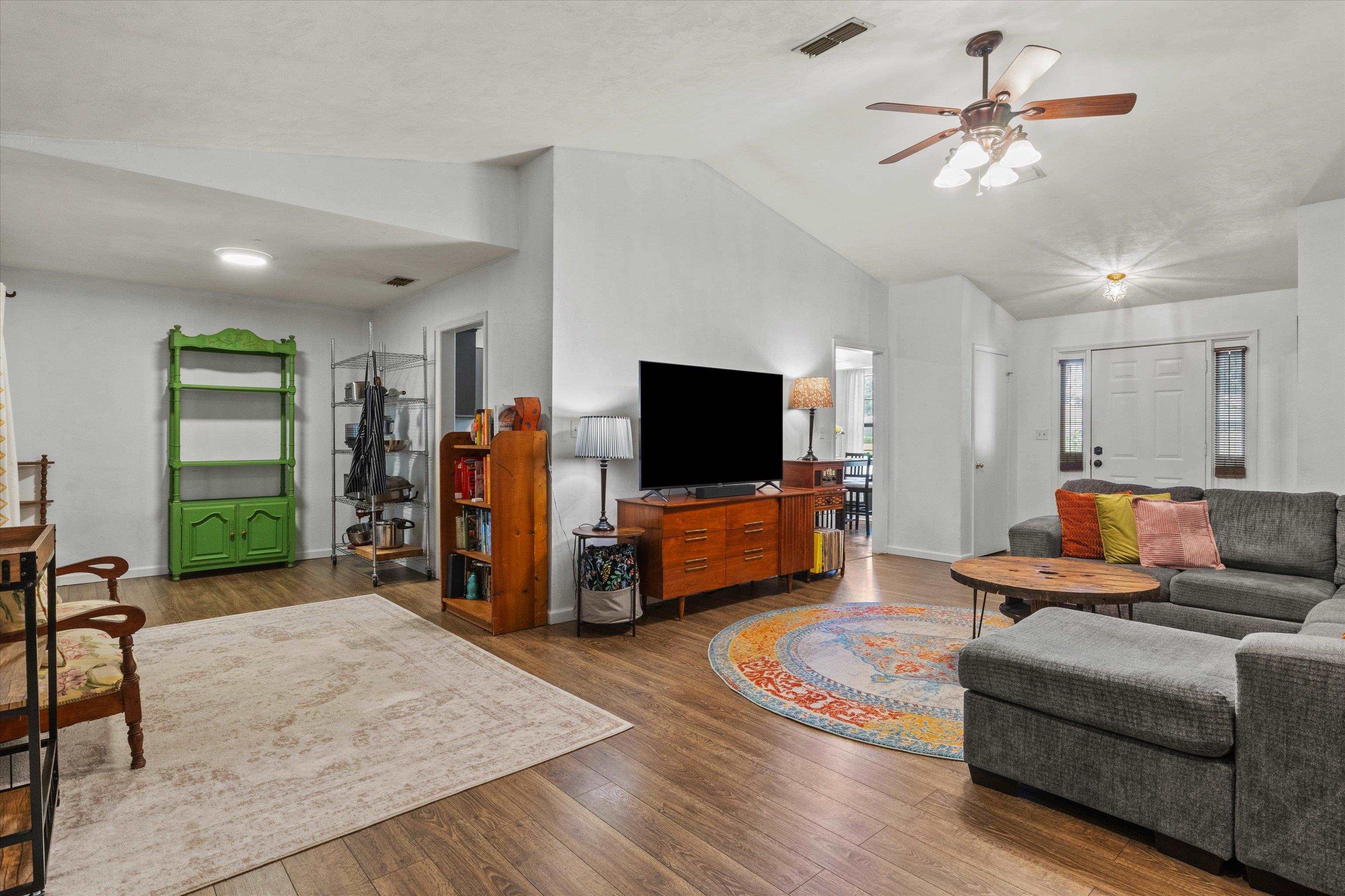 2998 N Settler's Boulevard