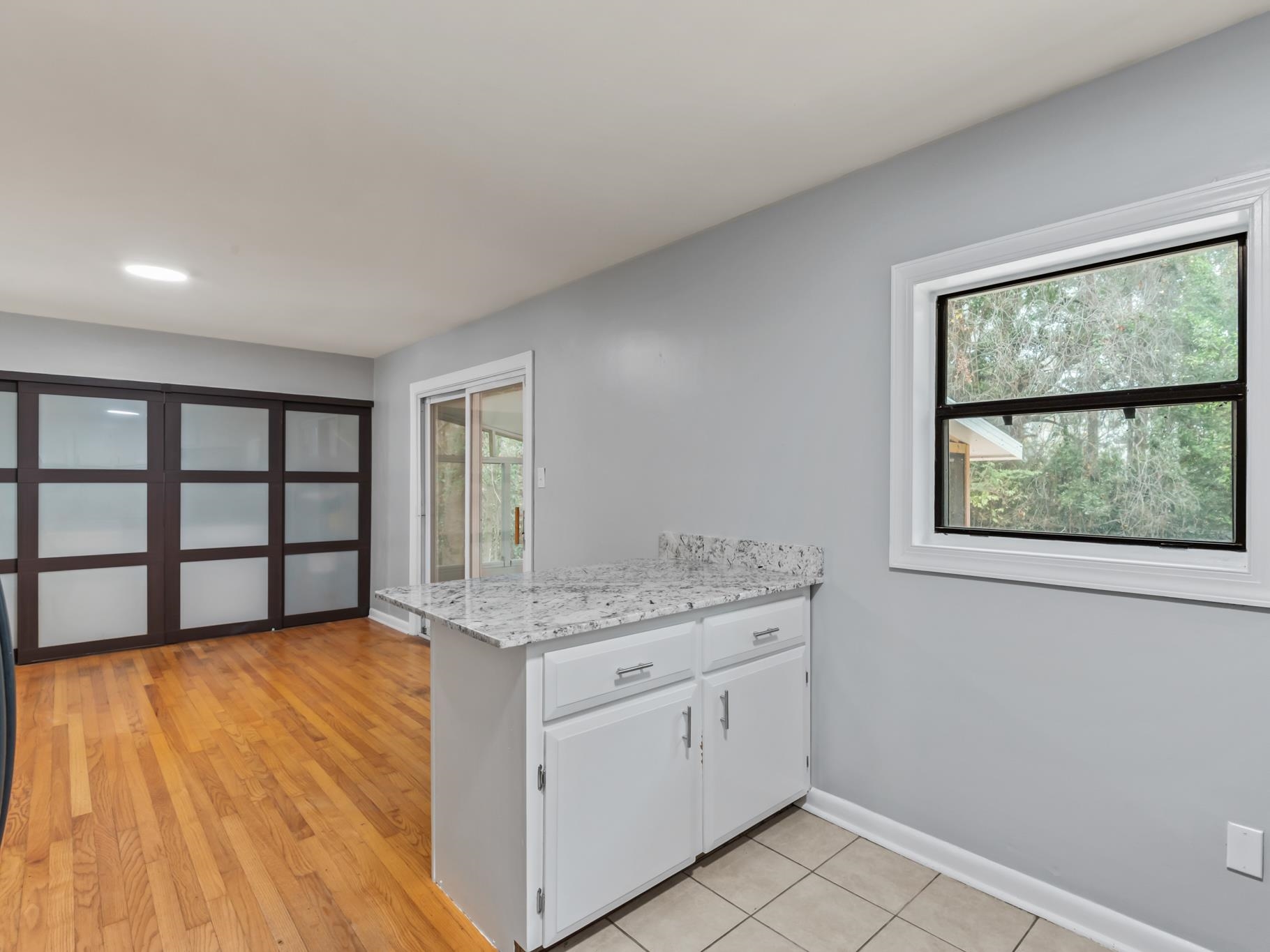 868 Tamarack Avenue