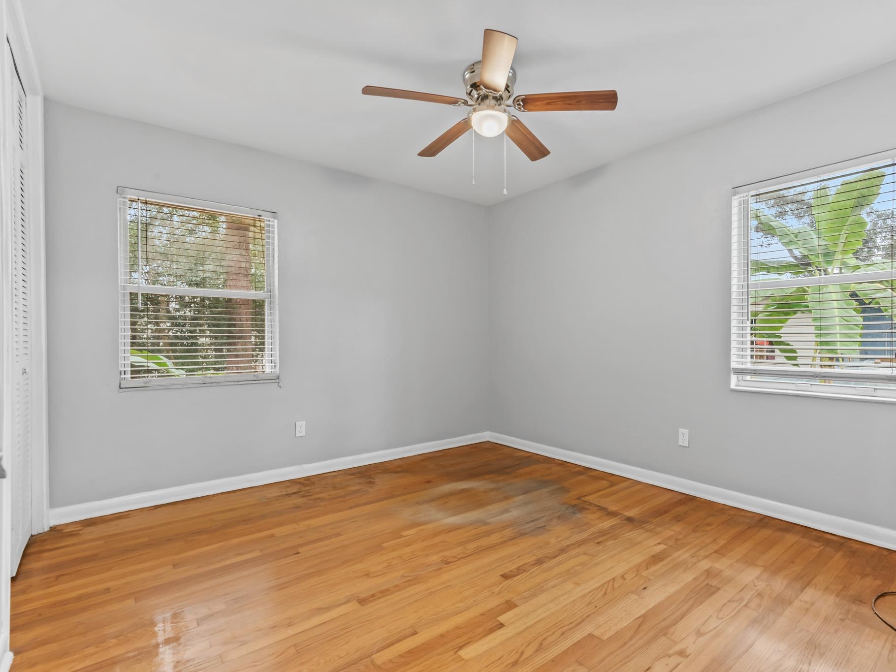 868 Tamarack Avenue